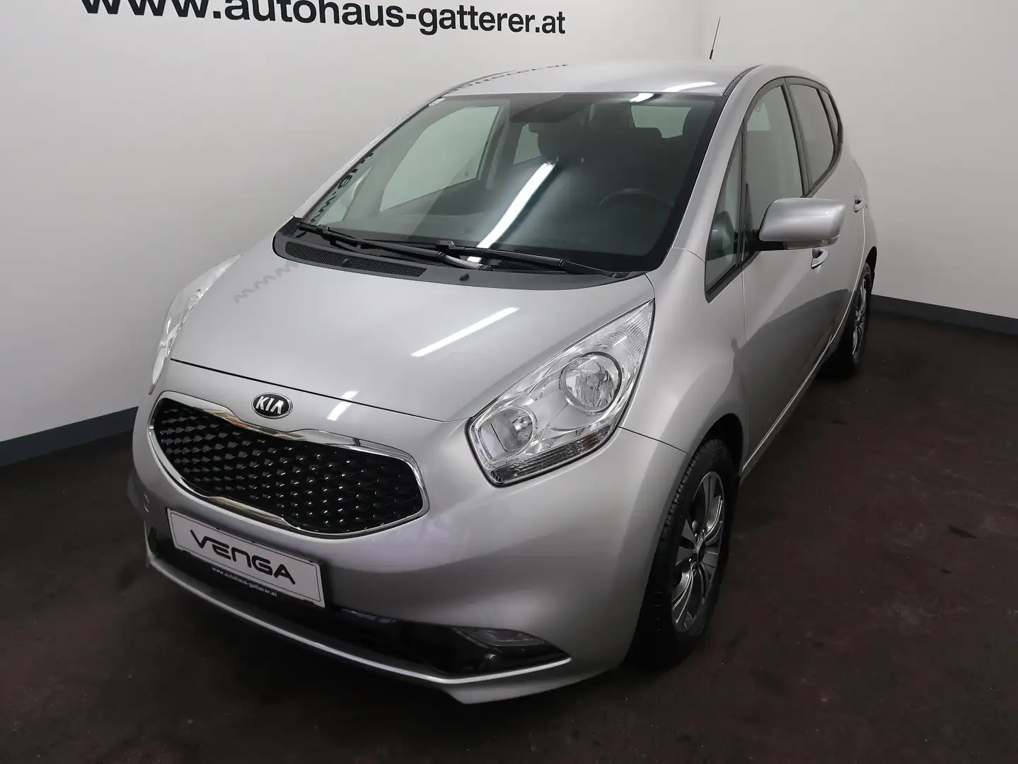 Kia Venga GOLD NUR 18.060KM !!! Silber - 2