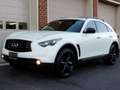 Infiniti QX70 S - thumbnail 1