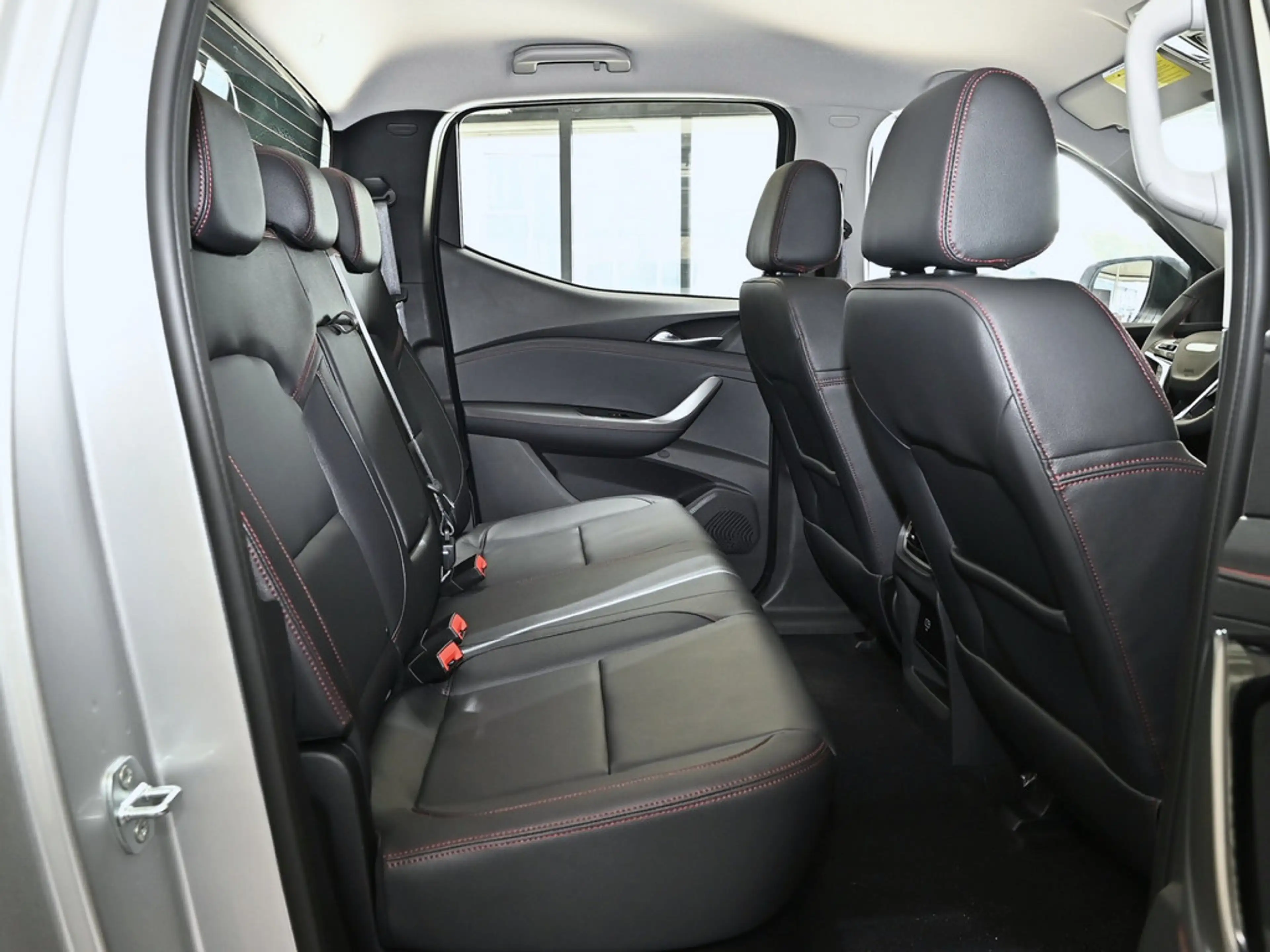Maxus T60 MAX 4WD Luxury LED Klima Leder 360 ° 3,5t — photo 8
