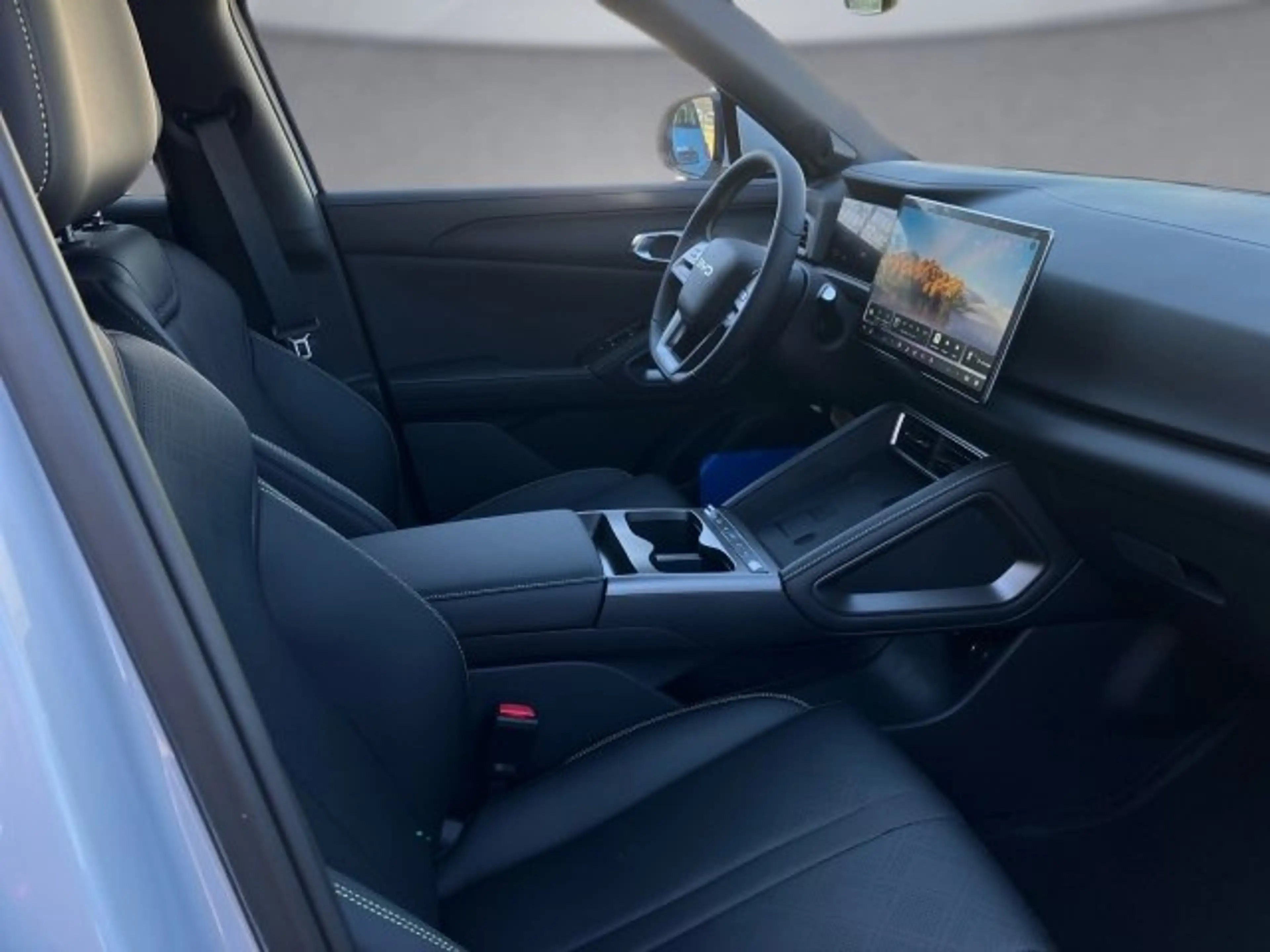 BYD Atto 2 DM-i Boost — photo 8