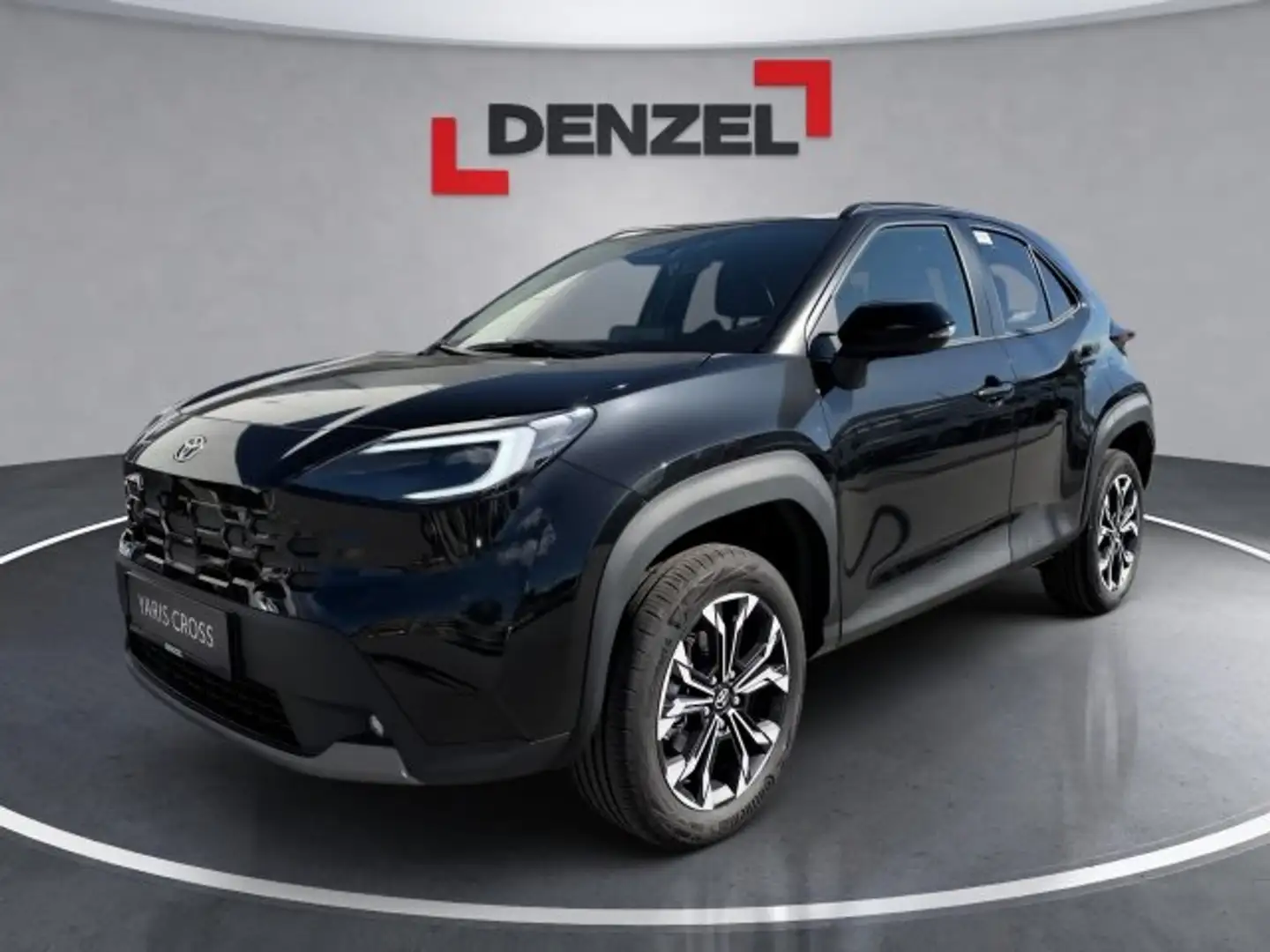 Toyota Yaris Cross 1,5 Hybrid Teamplayer + Technik Paket Schwarz - 1