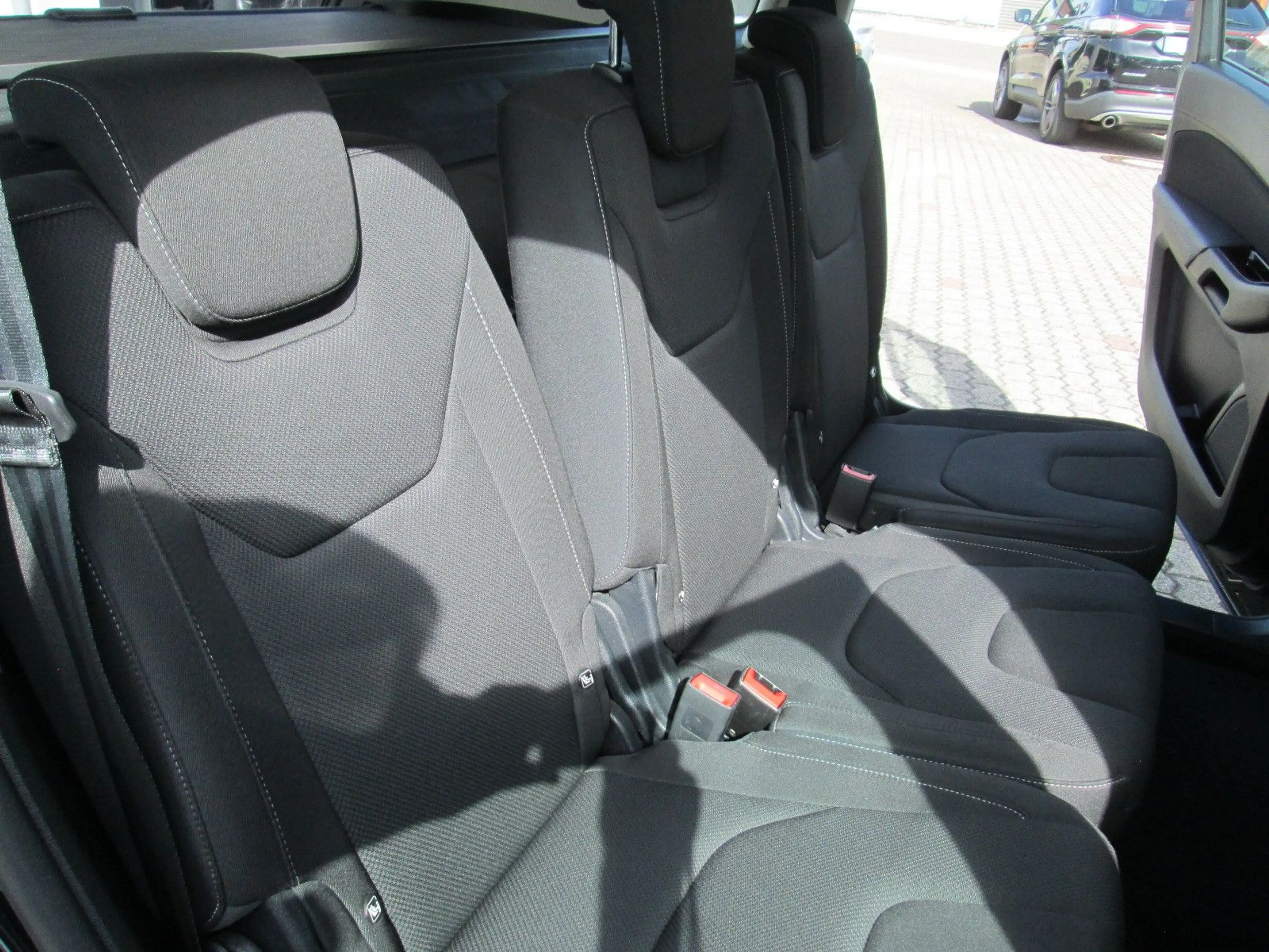 Ford S-Max S-MAX Titanium — photo 5