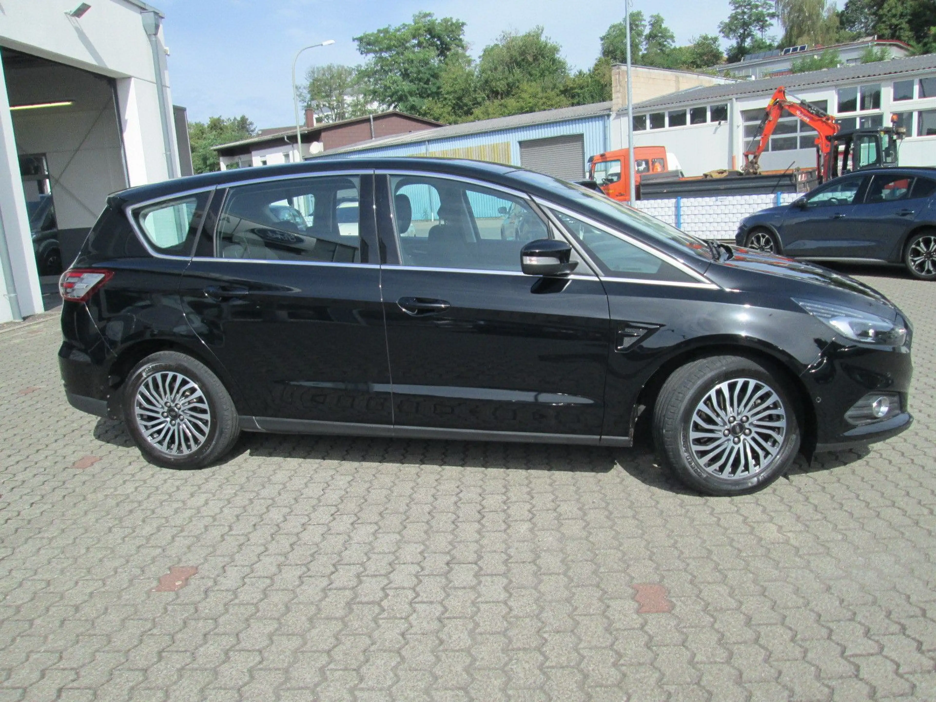 Ford S-Max S-MAX Titanium — photo 12