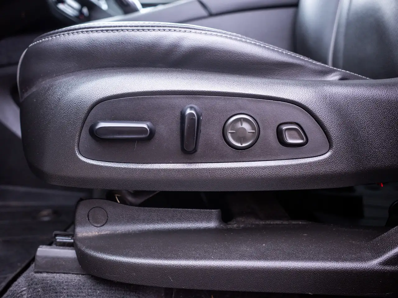 Buick Enclave снимка Buick Enclave