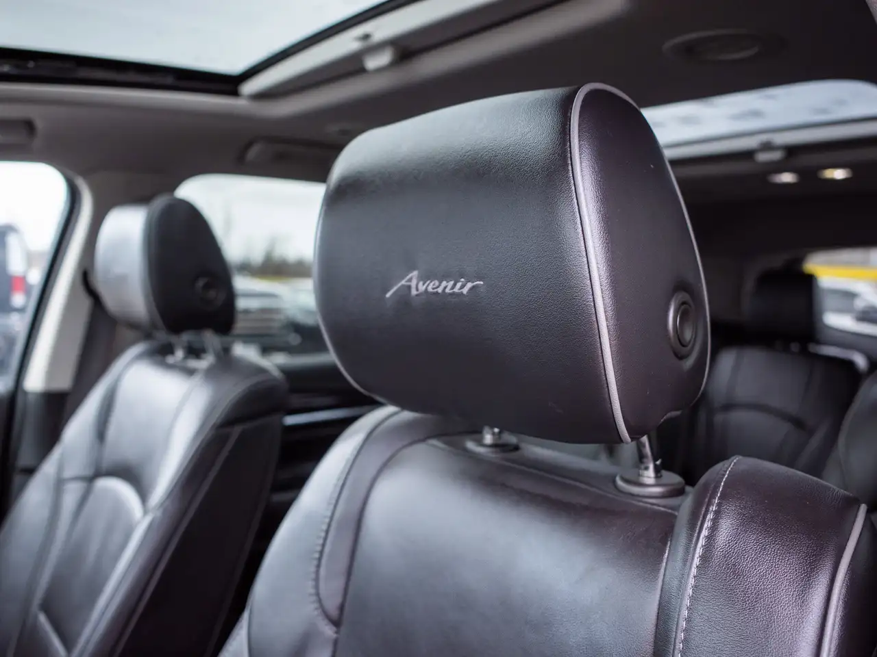 Buick Enclave снимка Buick Enclave