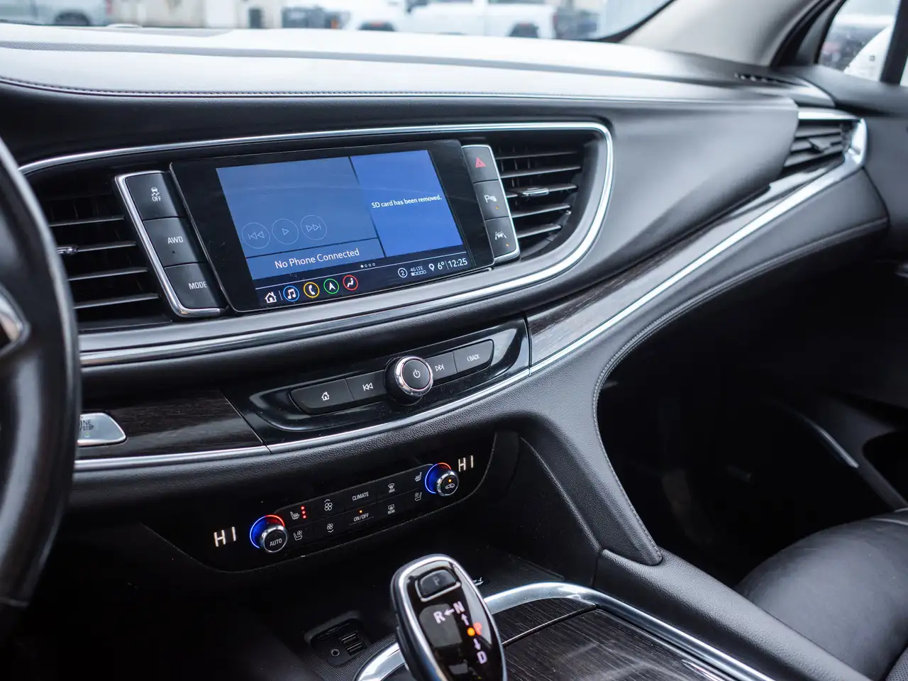 Buick Enclave снимка Buick Enclave