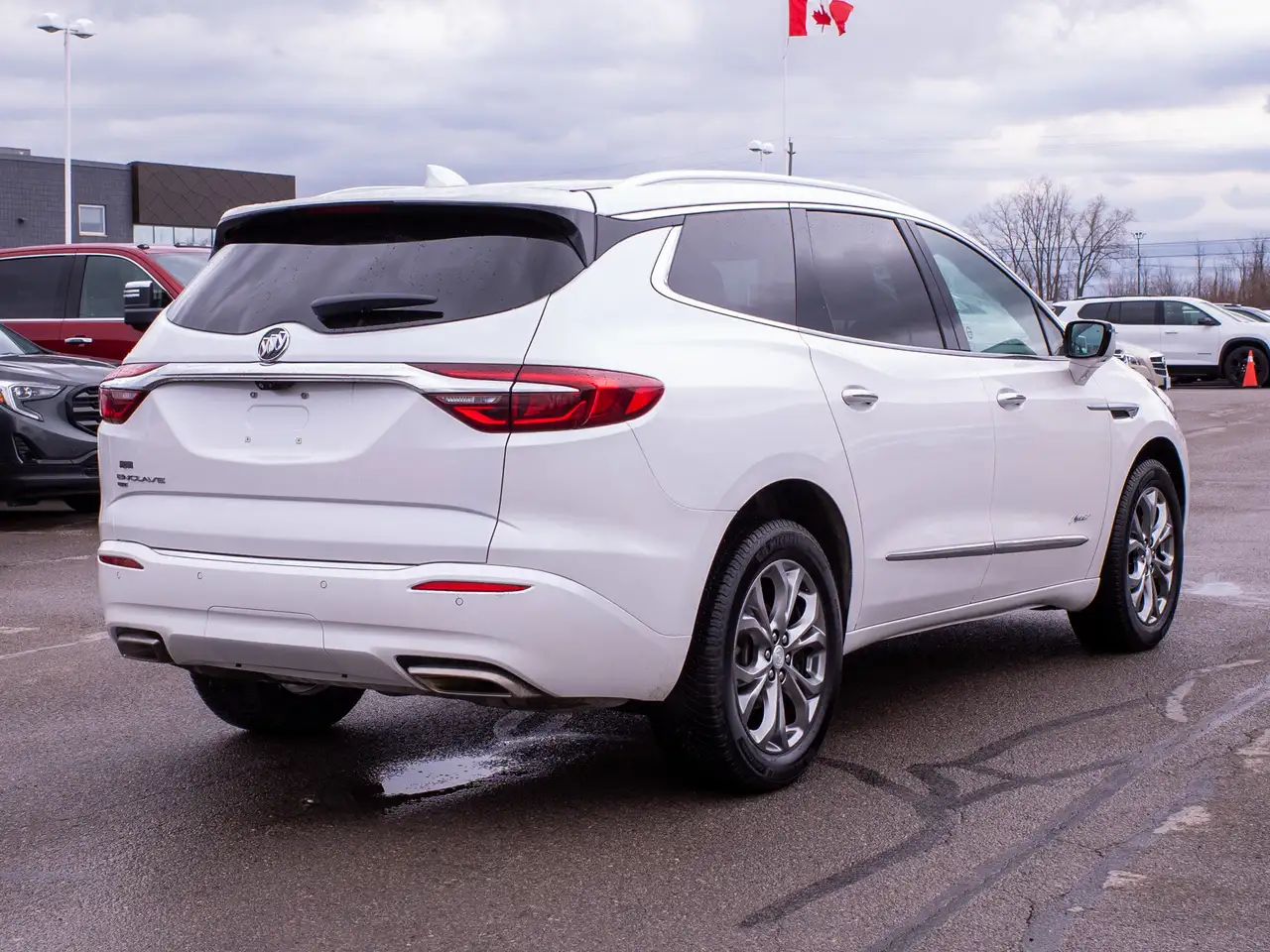 Buick Enclave снимка Buick Enclave