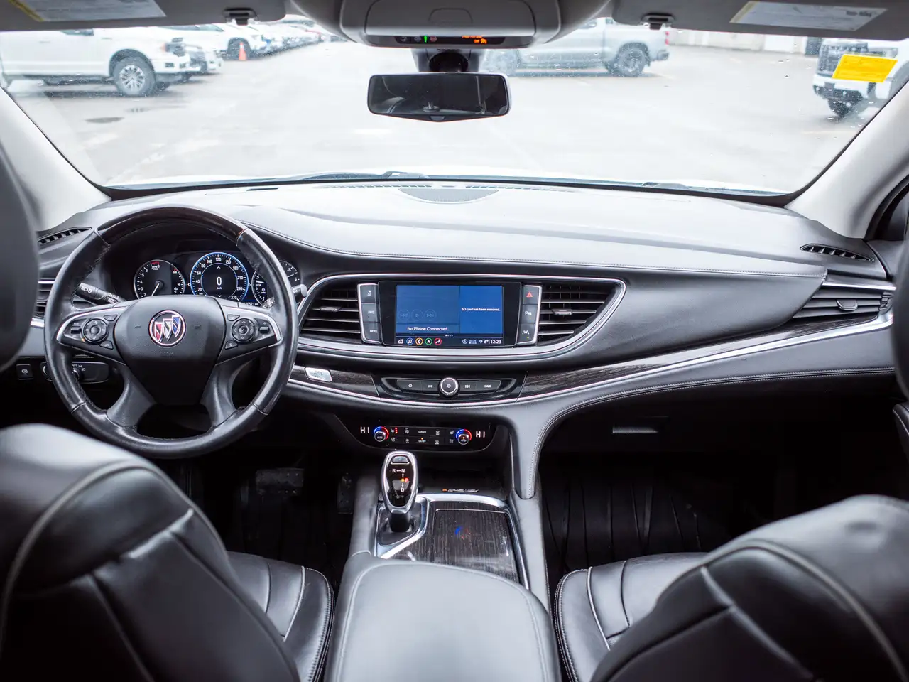 Buick Enclave снимка Buick Enclave