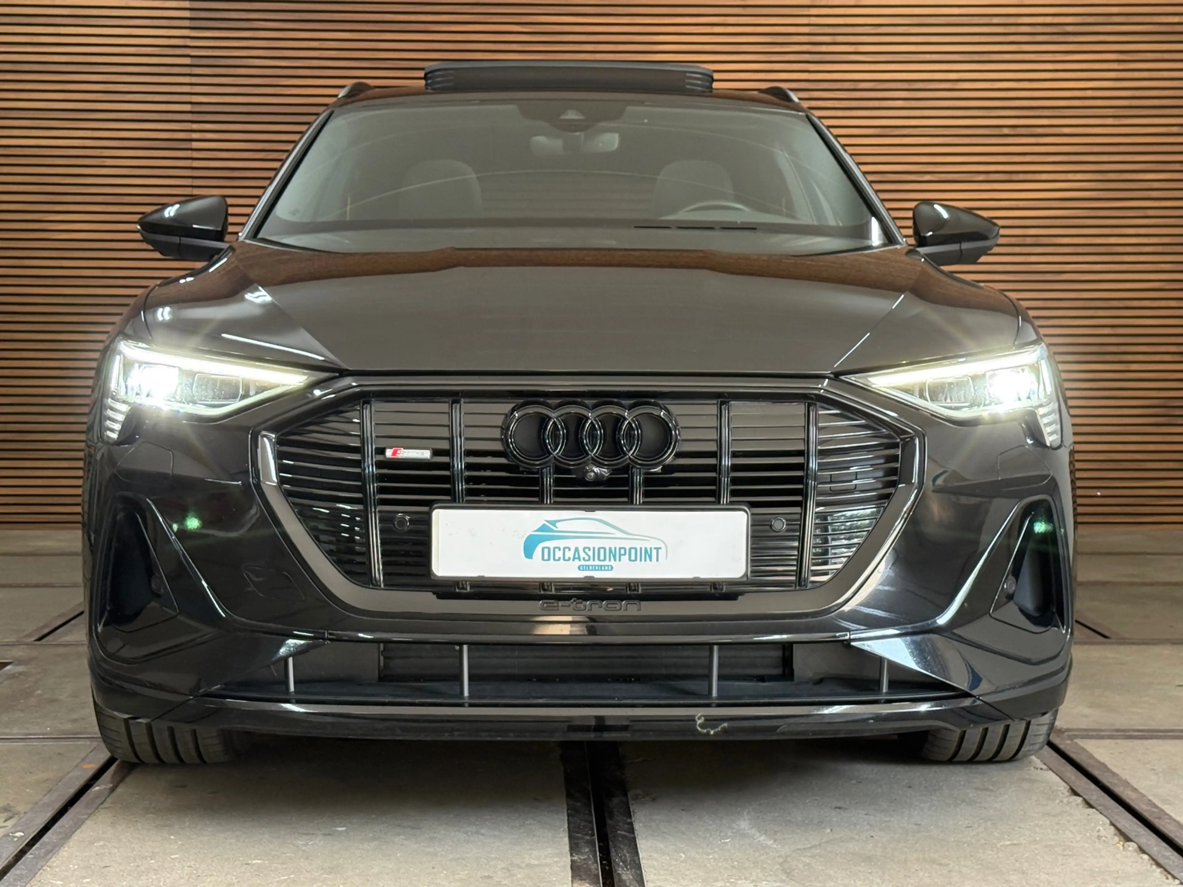 Audi e-tron Sportback 55 quattro S-line Black Edition 407pk | — photo 11