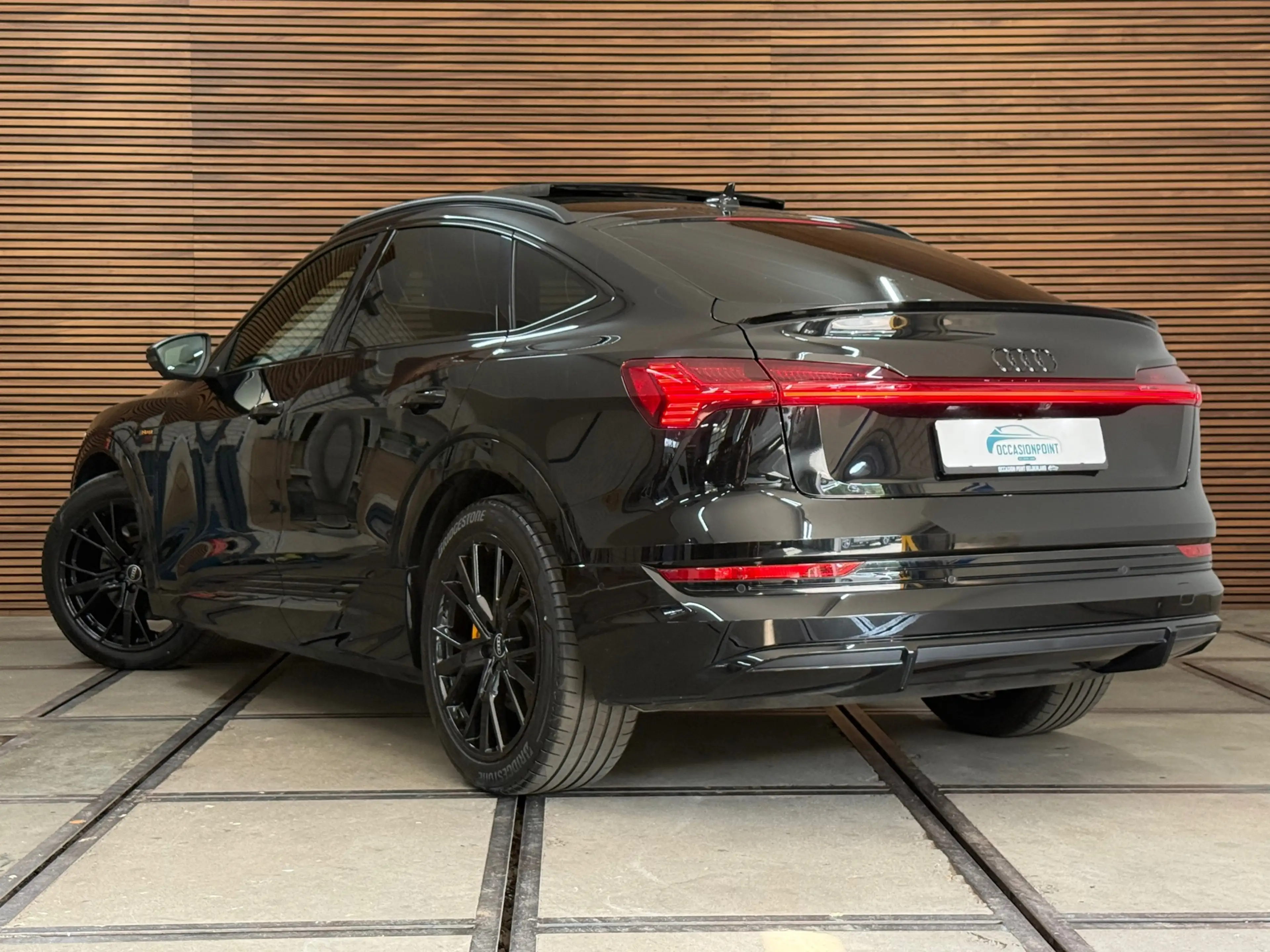 Audi e-tron Sportback 55 quattro S-line Black Edition 407pk | — photo 12