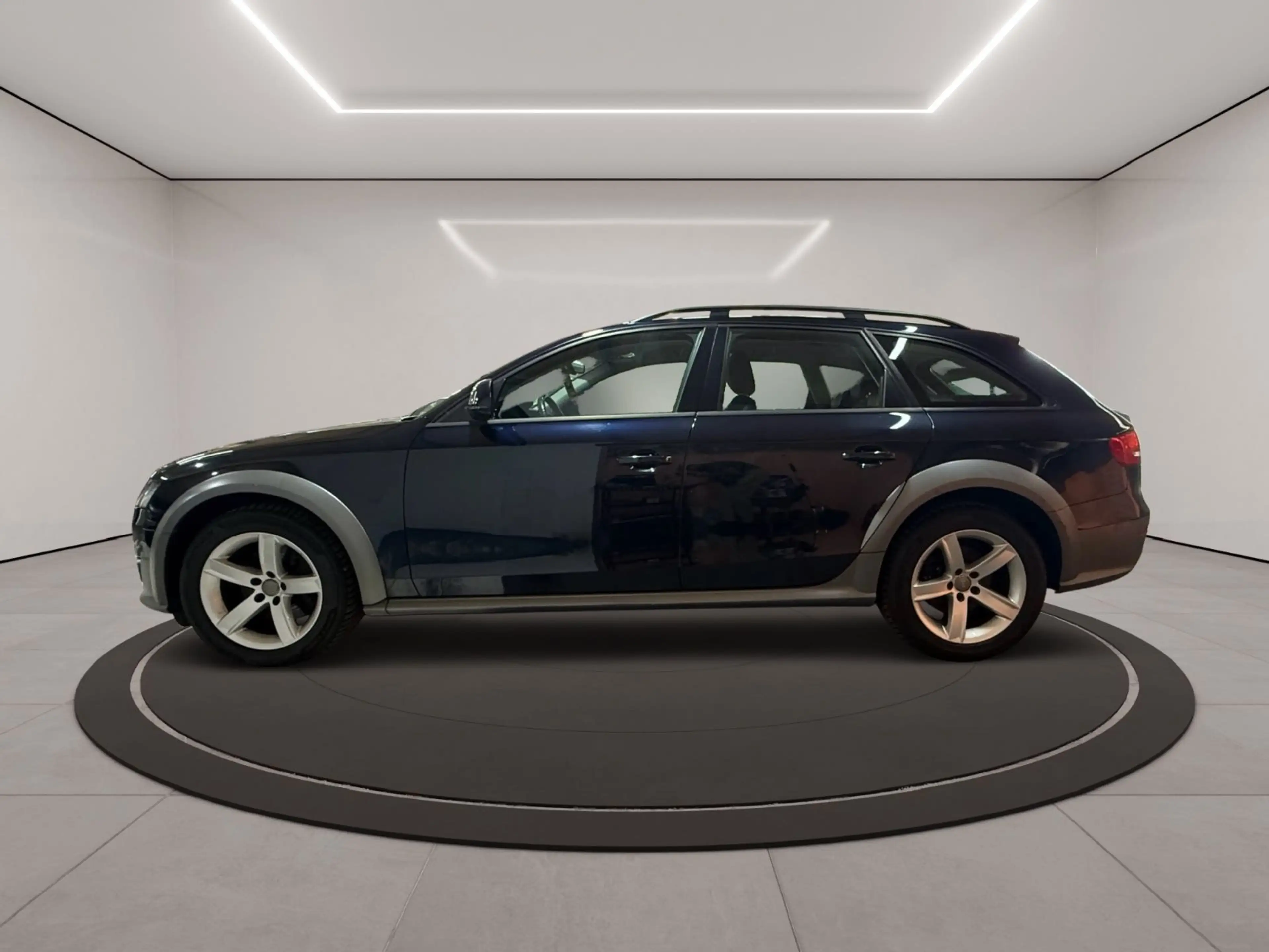 Audi A4 allroad quattro 3.0 TDI — photo 7