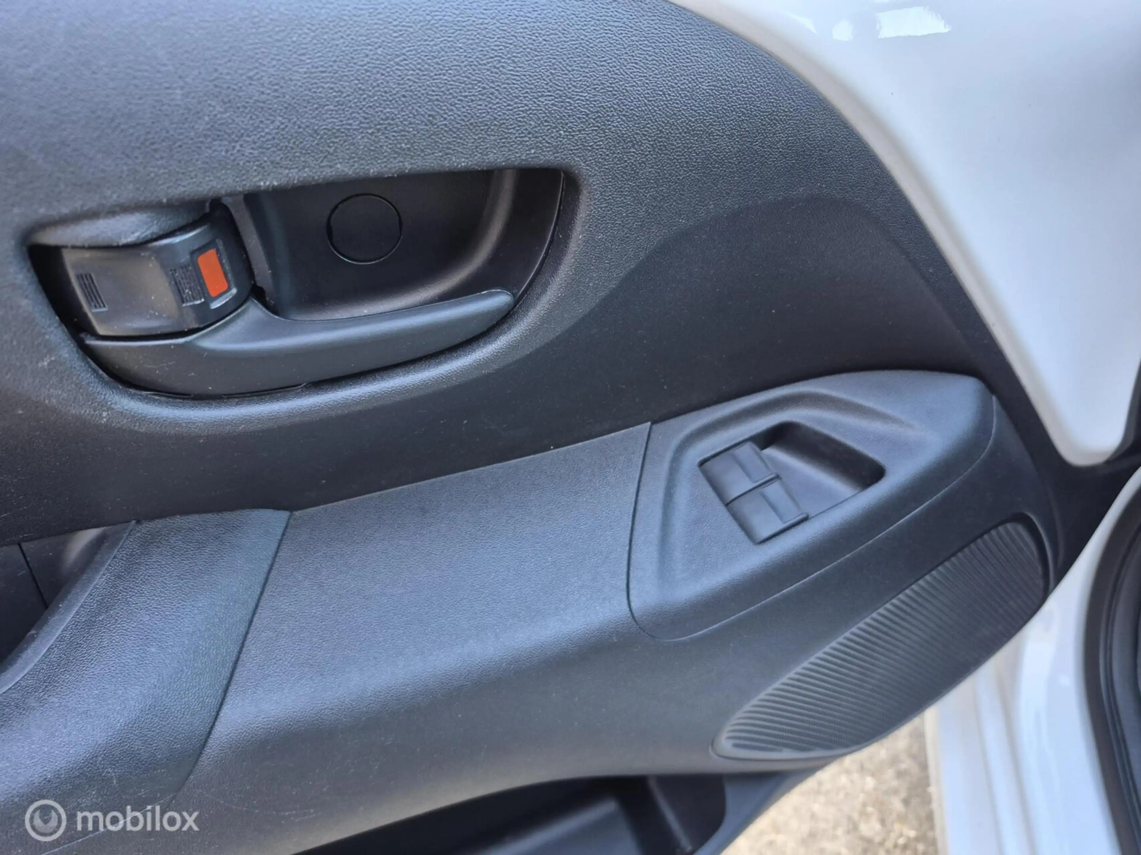 Peugeot 108 1.0 e-VTi Carplay / Camera / Airco / NAP! — photo 15