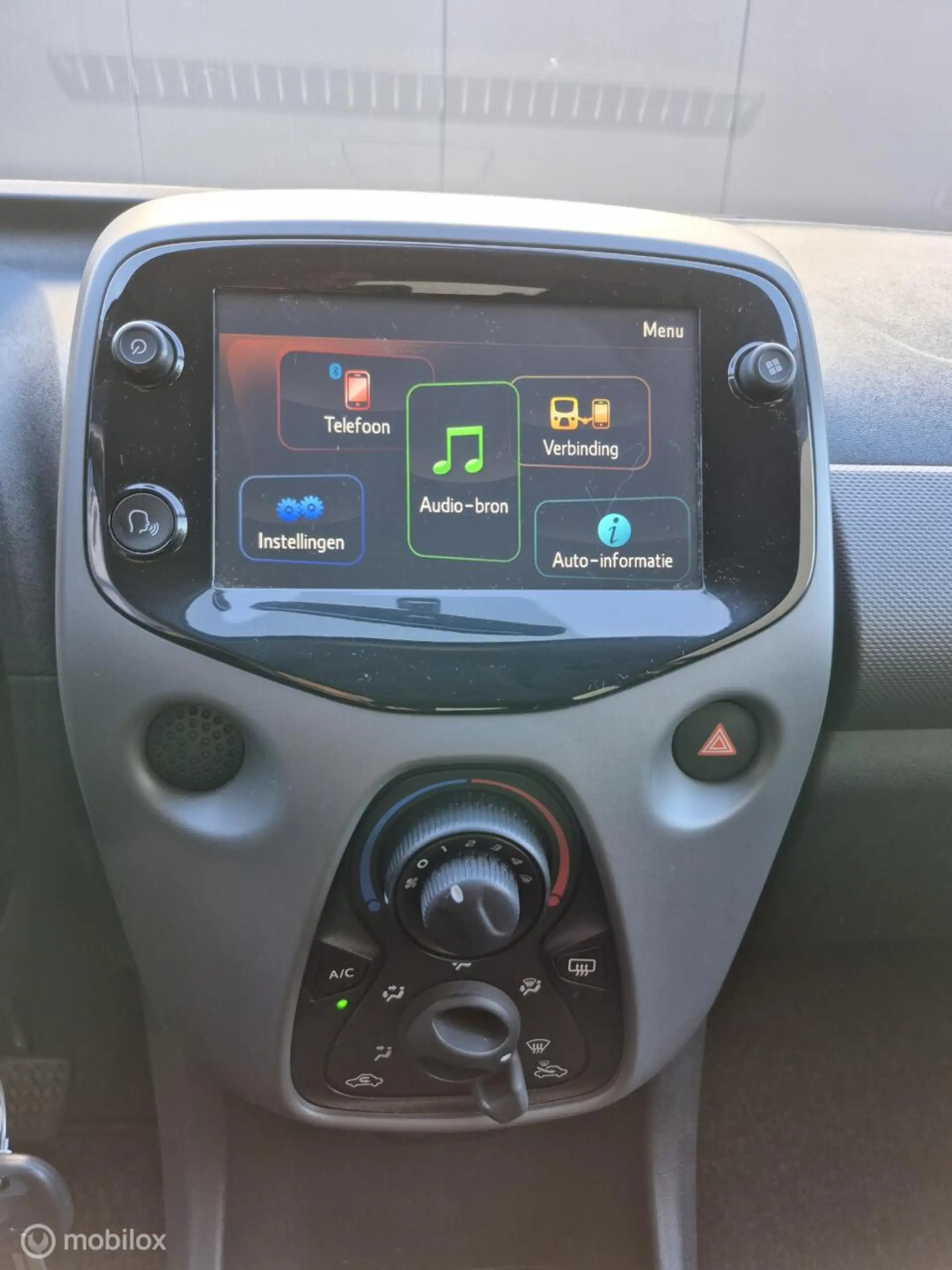 Peugeot 108 1.0 e-VTi Carplay / Camera / Airco / NAP! — photo 11