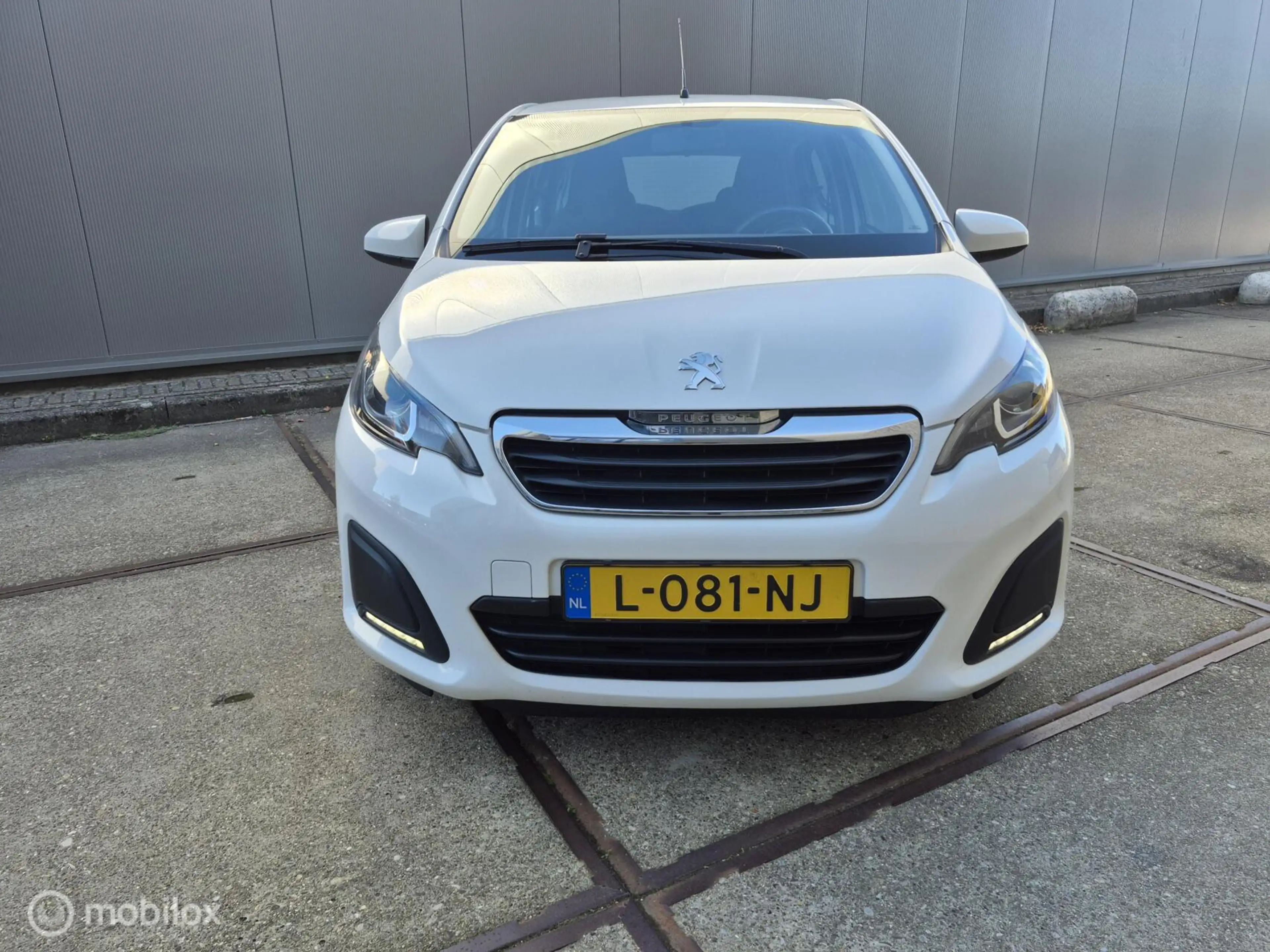 Peugeot 108 1.0 e-VTi Carplay / Camera / Airco / NAP! — photo 2