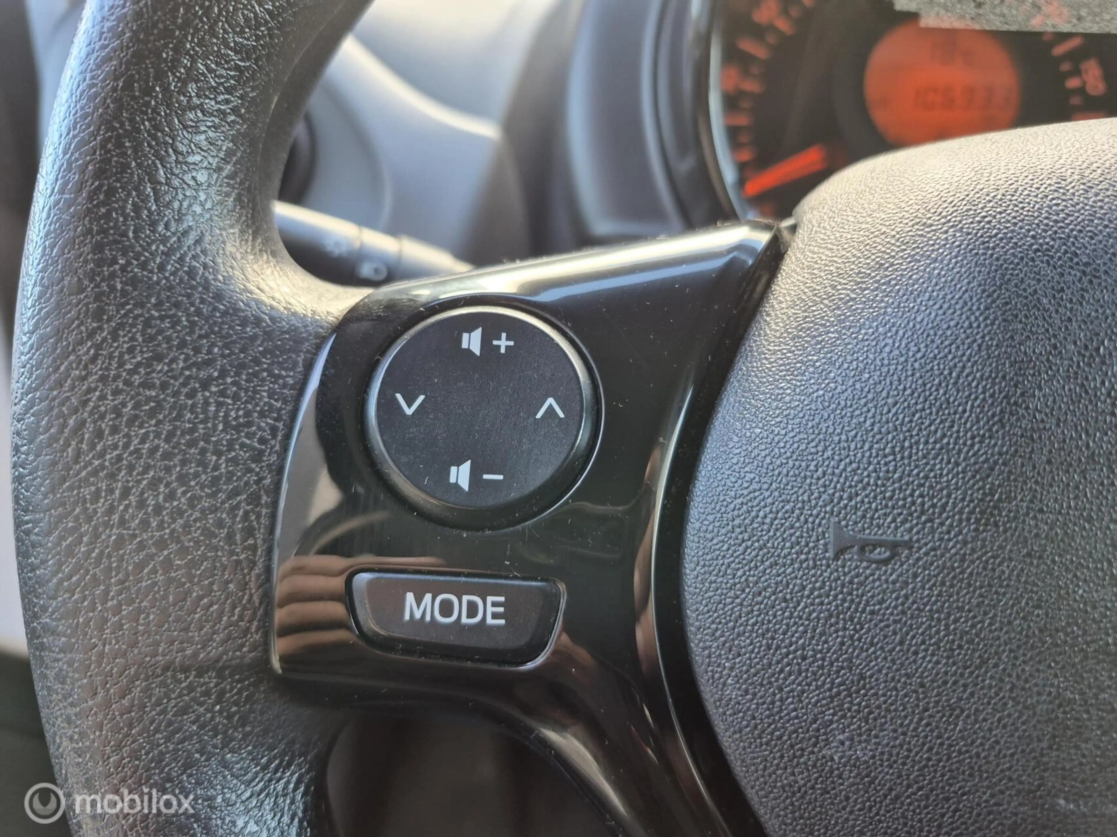 Peugeot 108 1.0 e-VTi Carplay / Camera / Airco / NAP! — photo 13