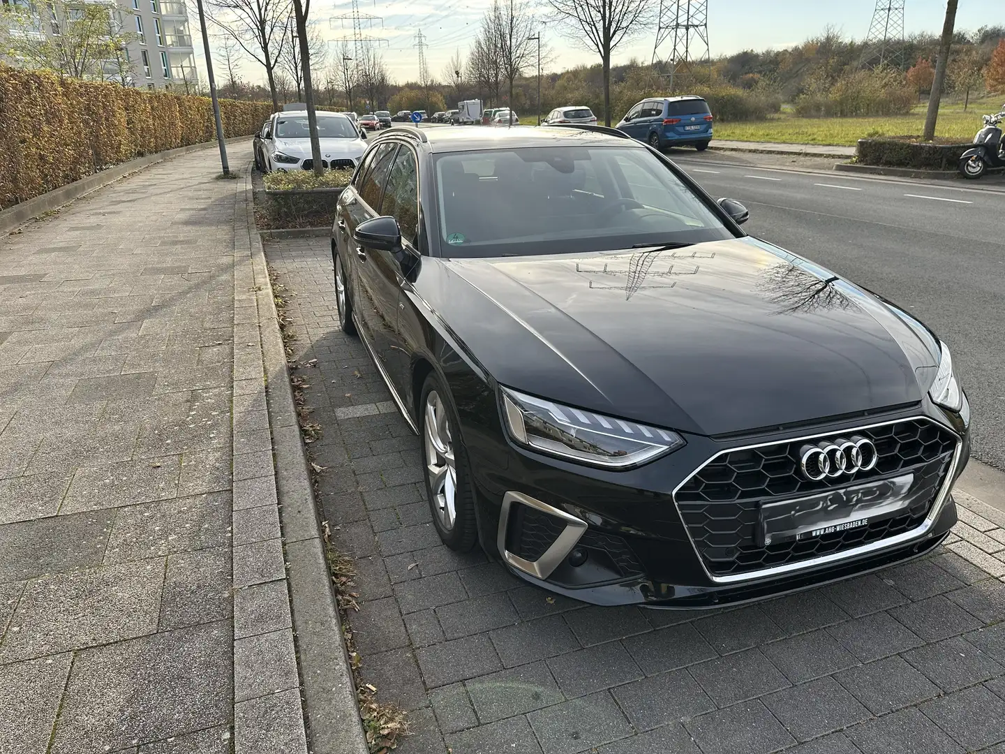 Audi A4 A4 Avant Avant 35 TFSI S line Schwarz - 1