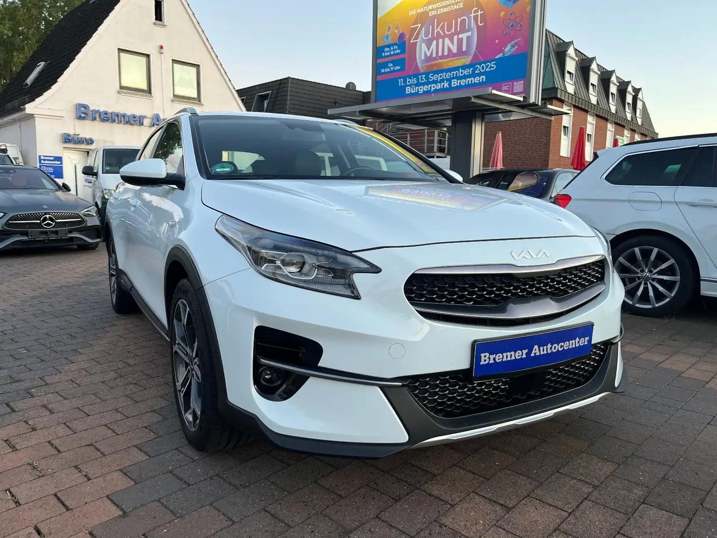 Kia XCeed 1.5 T-GDI DCT Platinum Edition,LED,Navi,Ka Blanc - 2