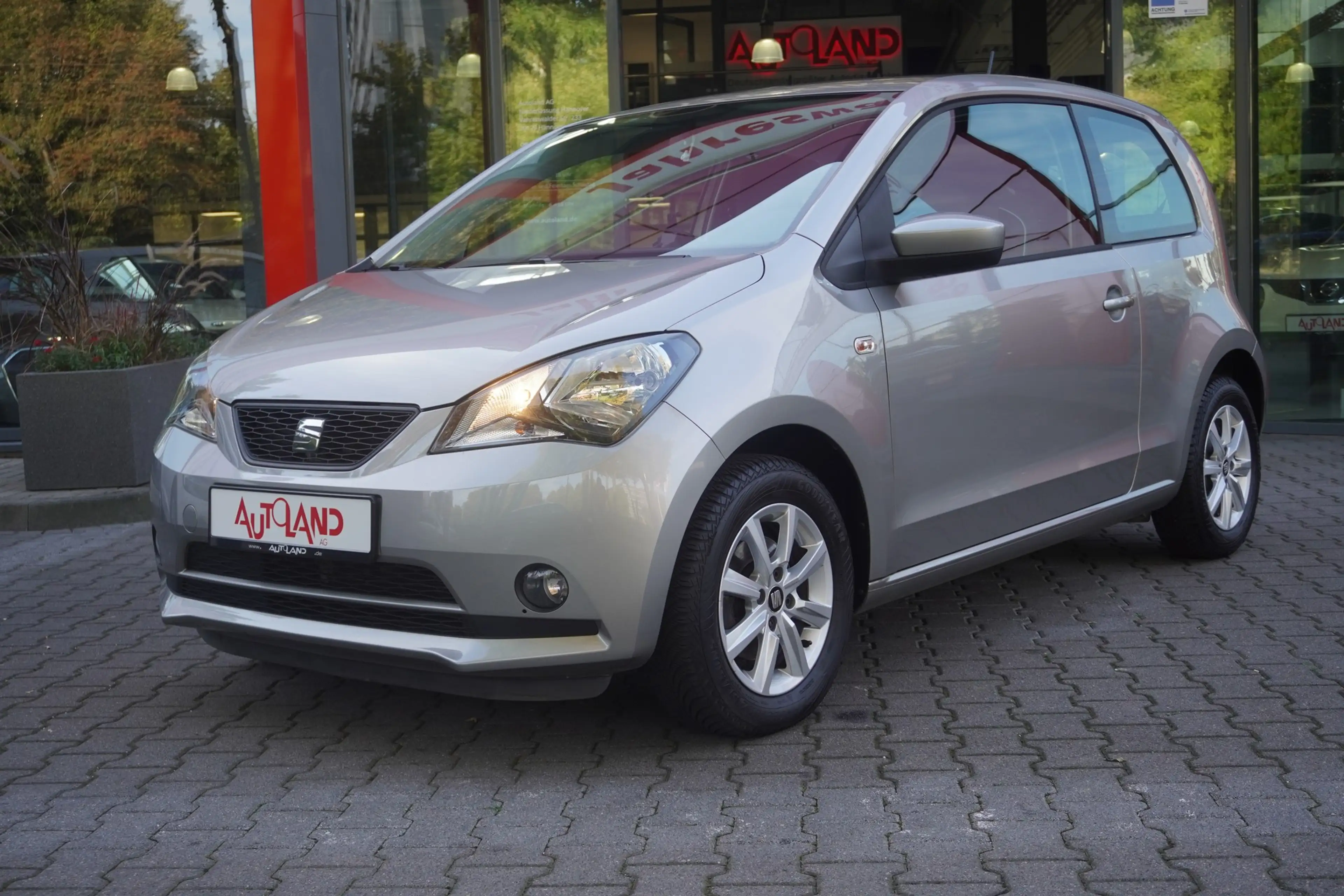 SEAT Mii 1.0 Chic Sitzheizung Tempomat Klima PDC AUX — photo 2