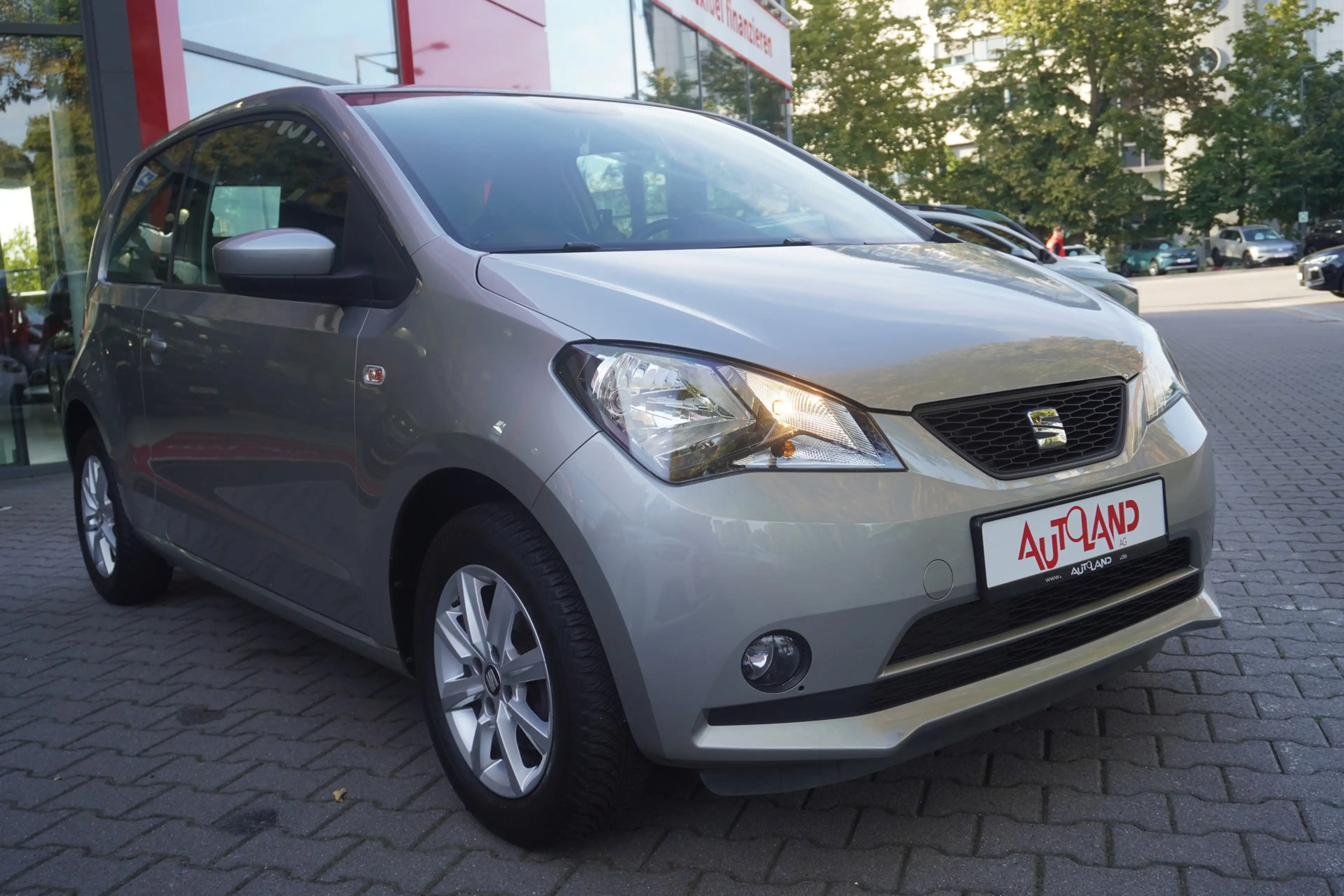 SEAT Mii 1.0 Chic Sitzheizung Tempomat Klima PDC AUX — photo 6