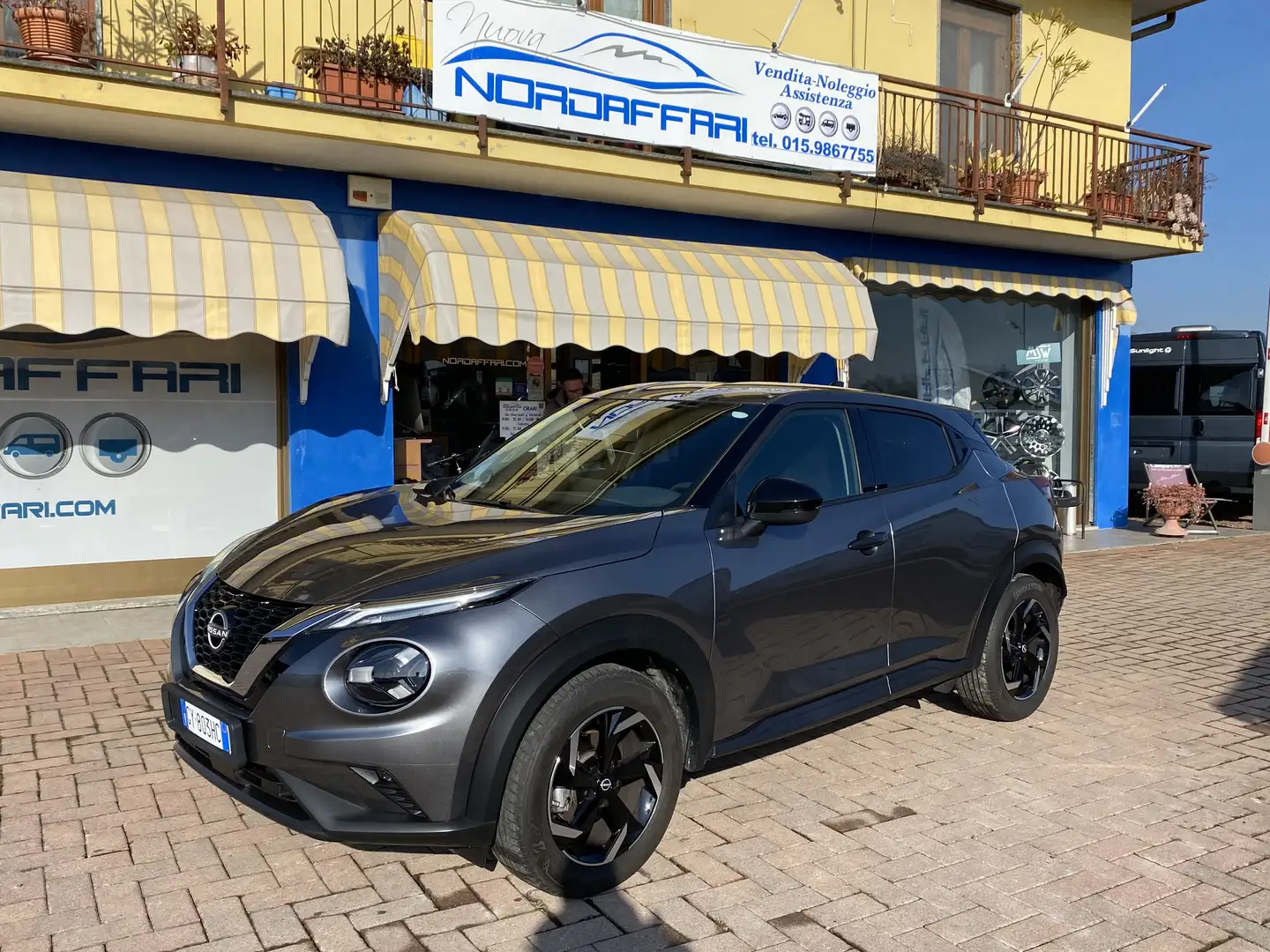 Nissan Juke Juke II 2024 1.0 dig-t Acenta 114cv Grau - 1