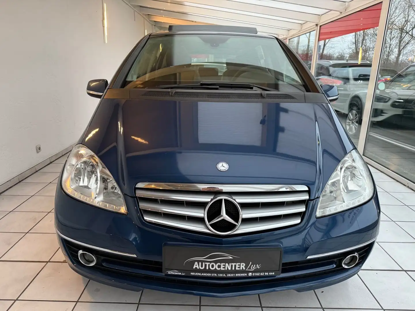 Mercedes-Benz A 160 / 1.hand / Klima/ Automatik / Pano./ Blau - 2