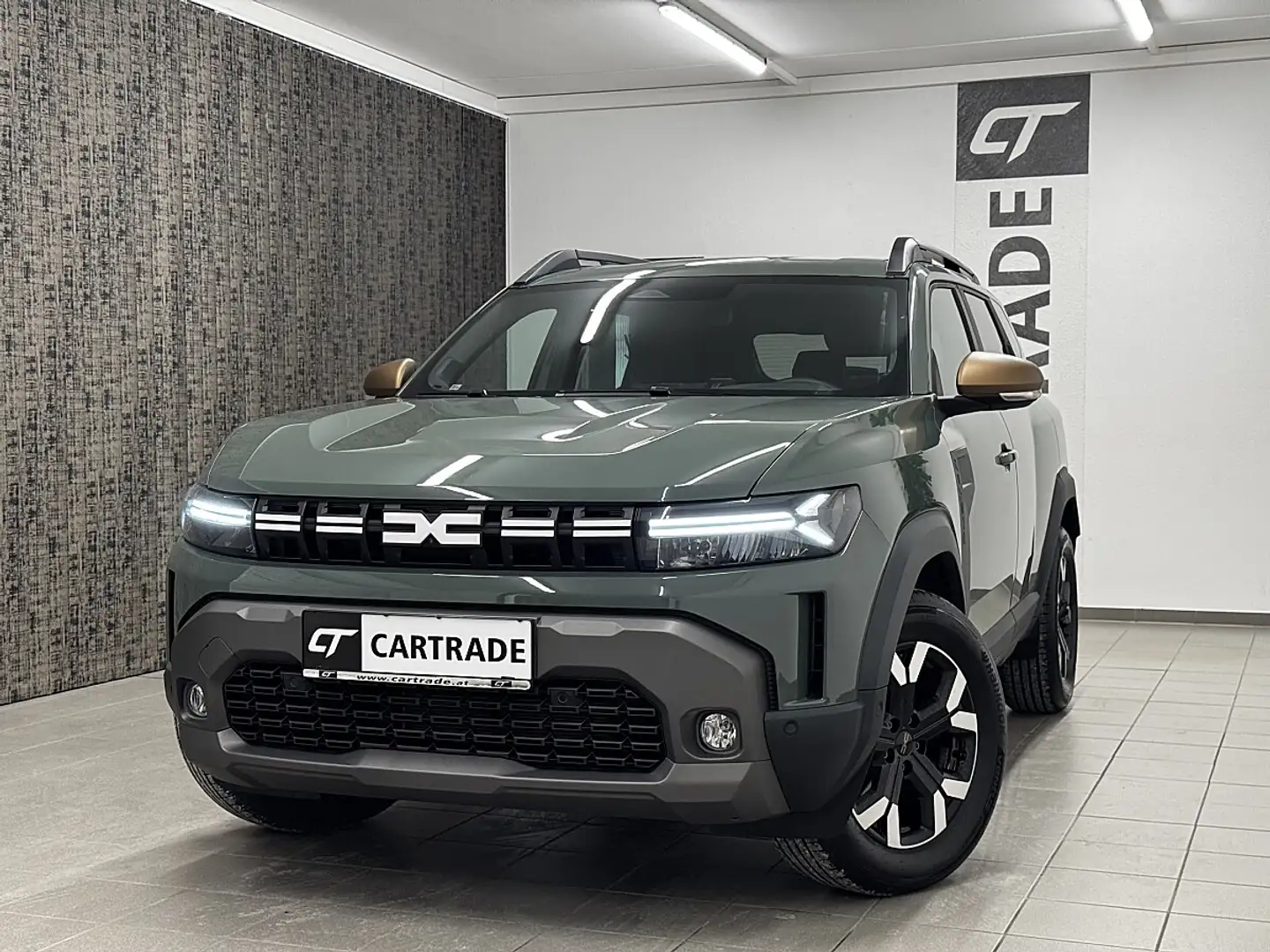 Dacia Duster III 1.6 E-TECH Hybrid 140 Extreme /LED/ VIRTUAL... Grün - 1