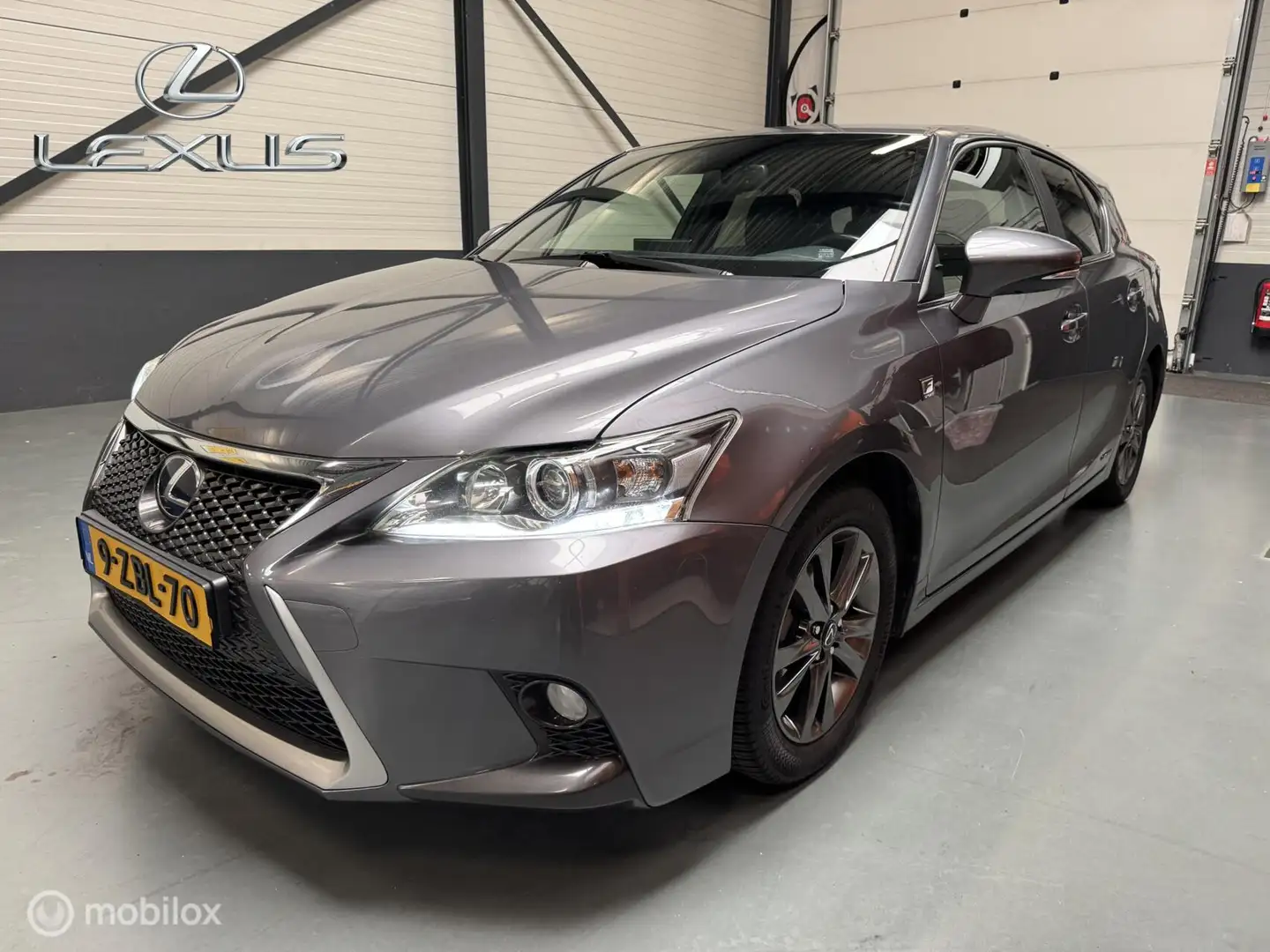Lexus CT 200h F Sport Line Dealer onderhouden|NL-Auto Gris - 1
