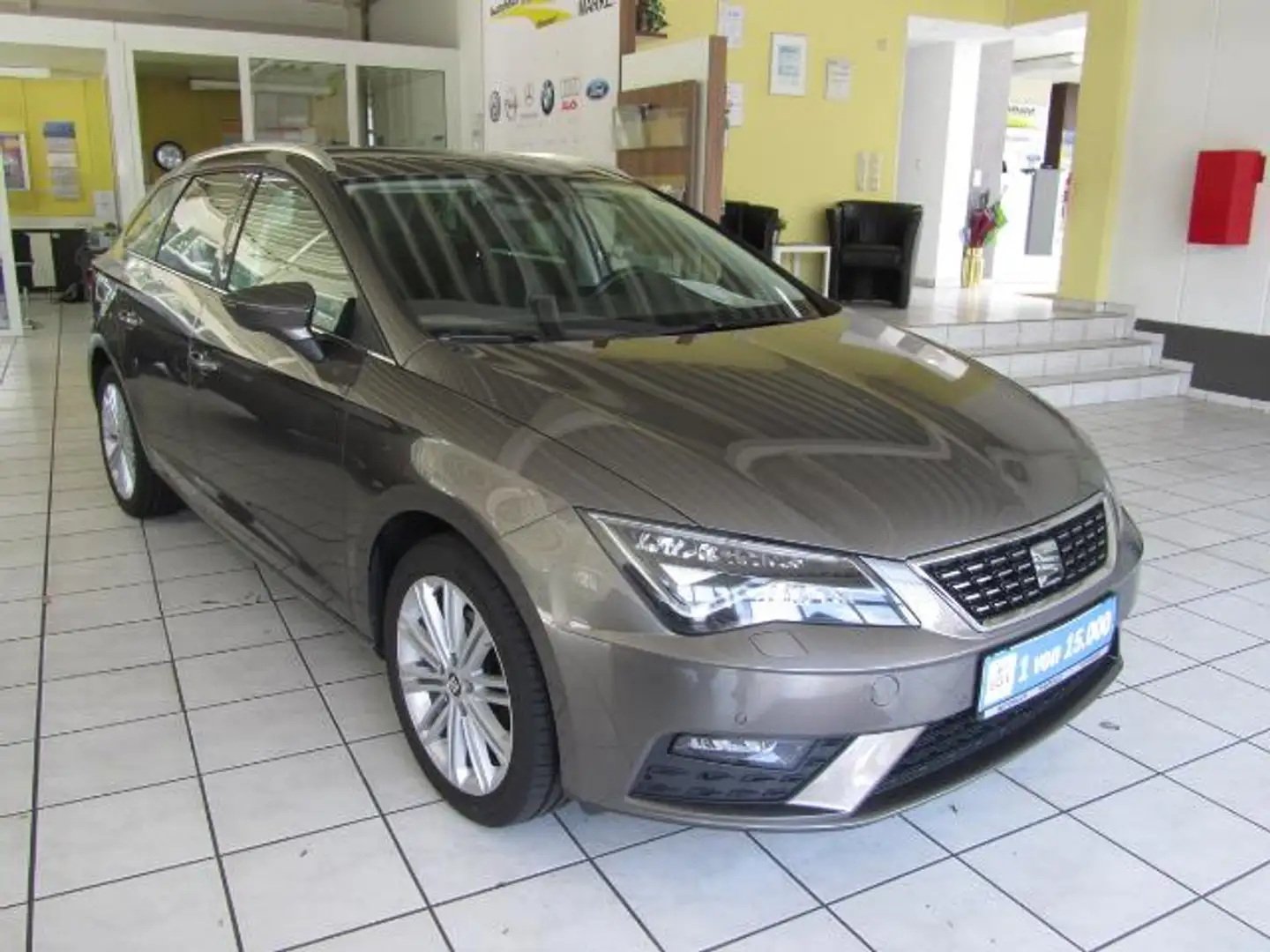 SEAT Leon ST 1.4 TSI Xcellence Grijs - 2