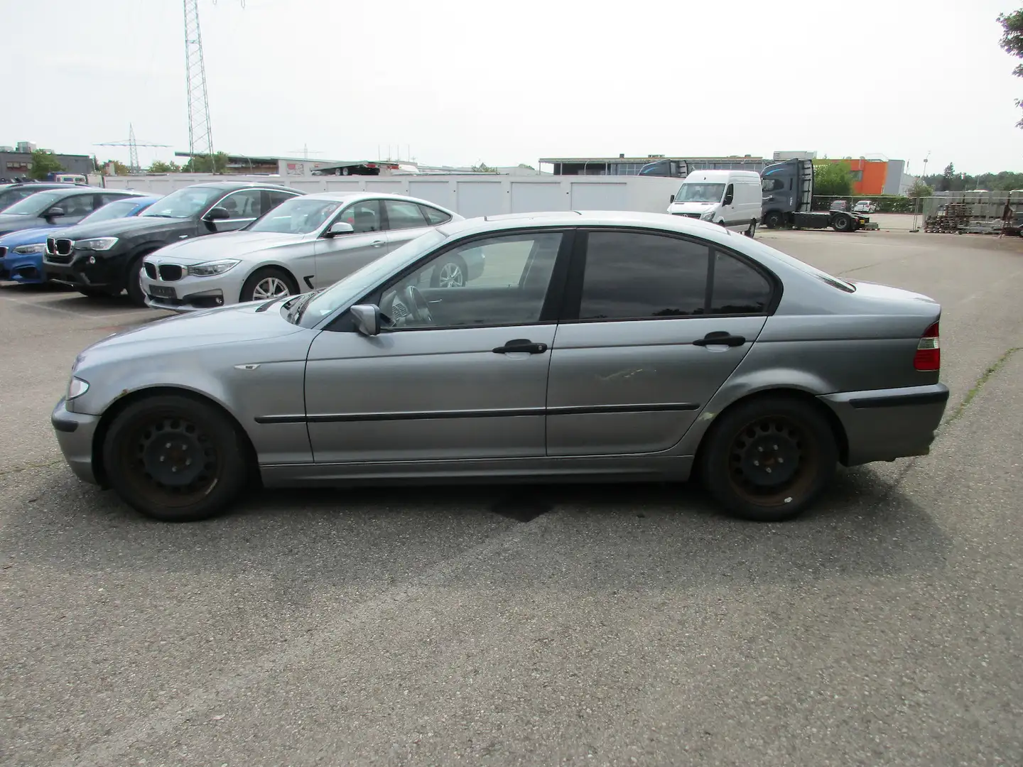 BMW 318 318i Limousine Facelift ** KAT fehlt ** BASTLER Grau - 2