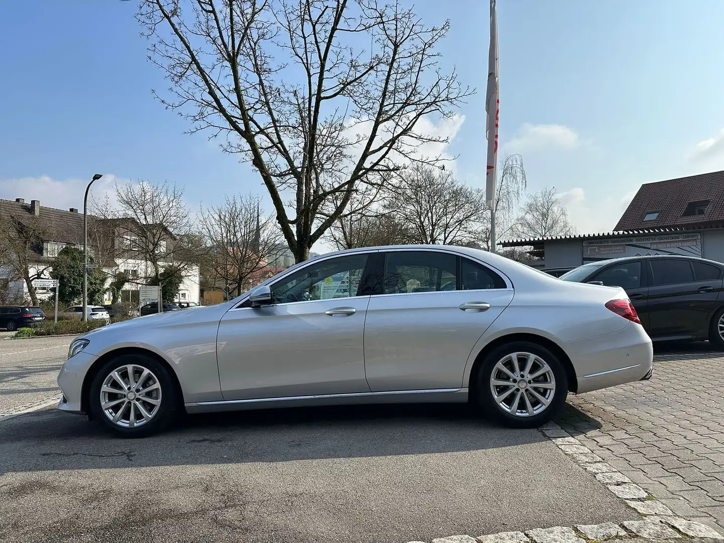 Mercedes-Benz E 220 d Exclusive/AHK/Kamera/Limo Plateado - 2