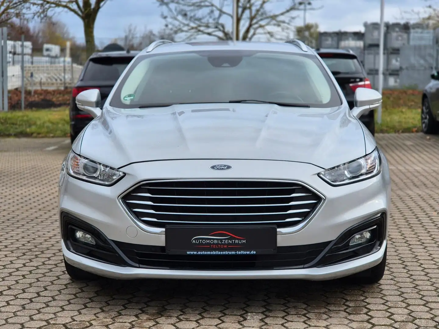 Ford Mondeo Turnier 2.0 EcoBlue Business Edition Aut. Silber - 2