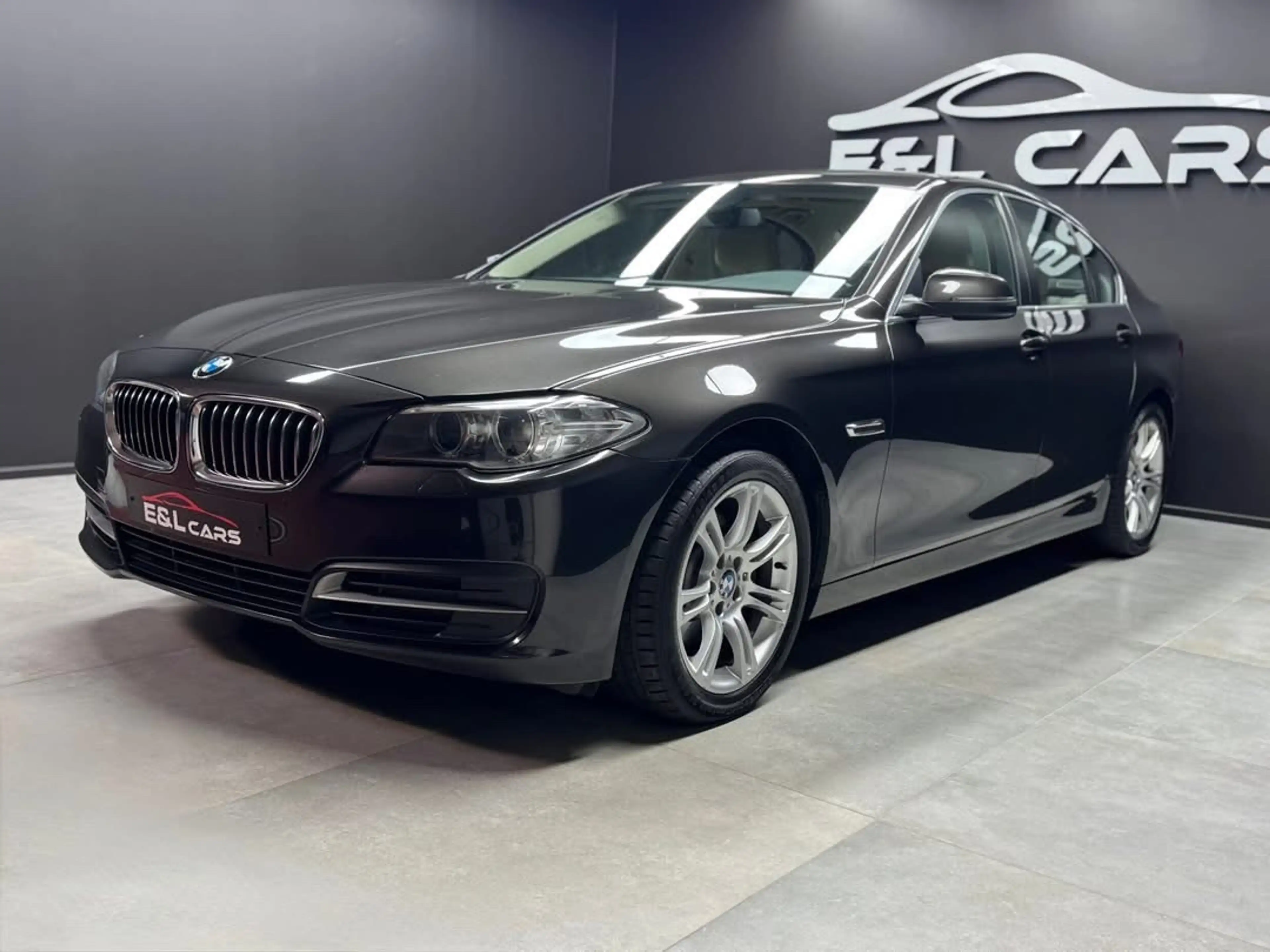 BMW 518 518 dA **12 mois de garantie**