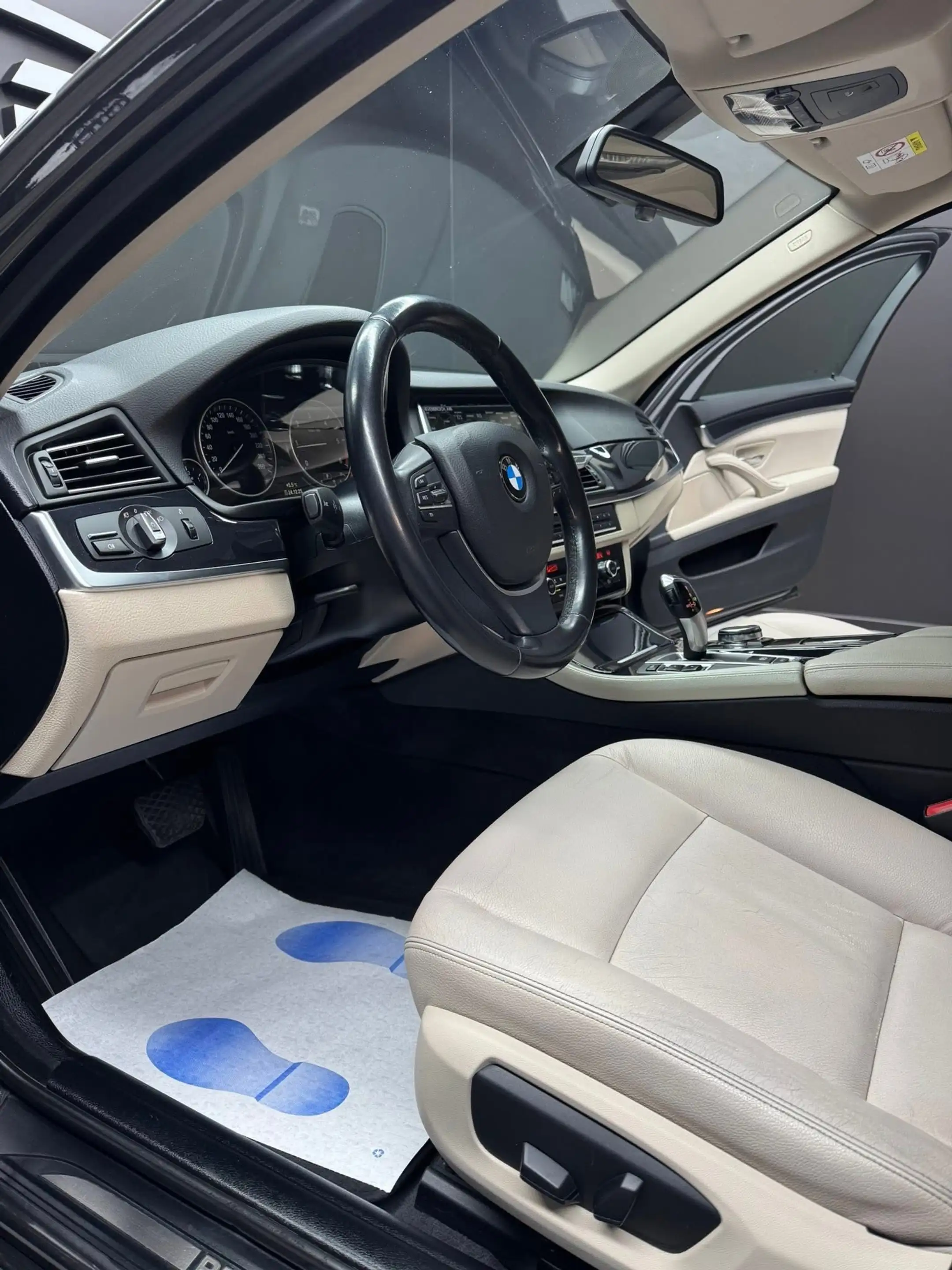 BMW 518 518 dA **12 mois de garantie** — photo 8