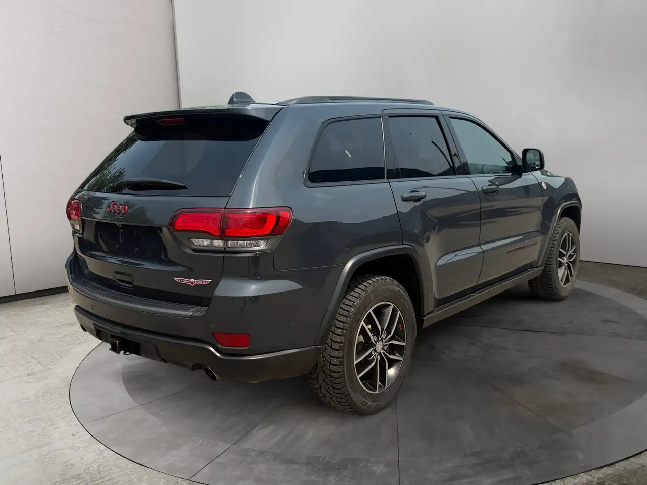 Jeep Grand Cherokee снимка Jeep Grand Cherokee