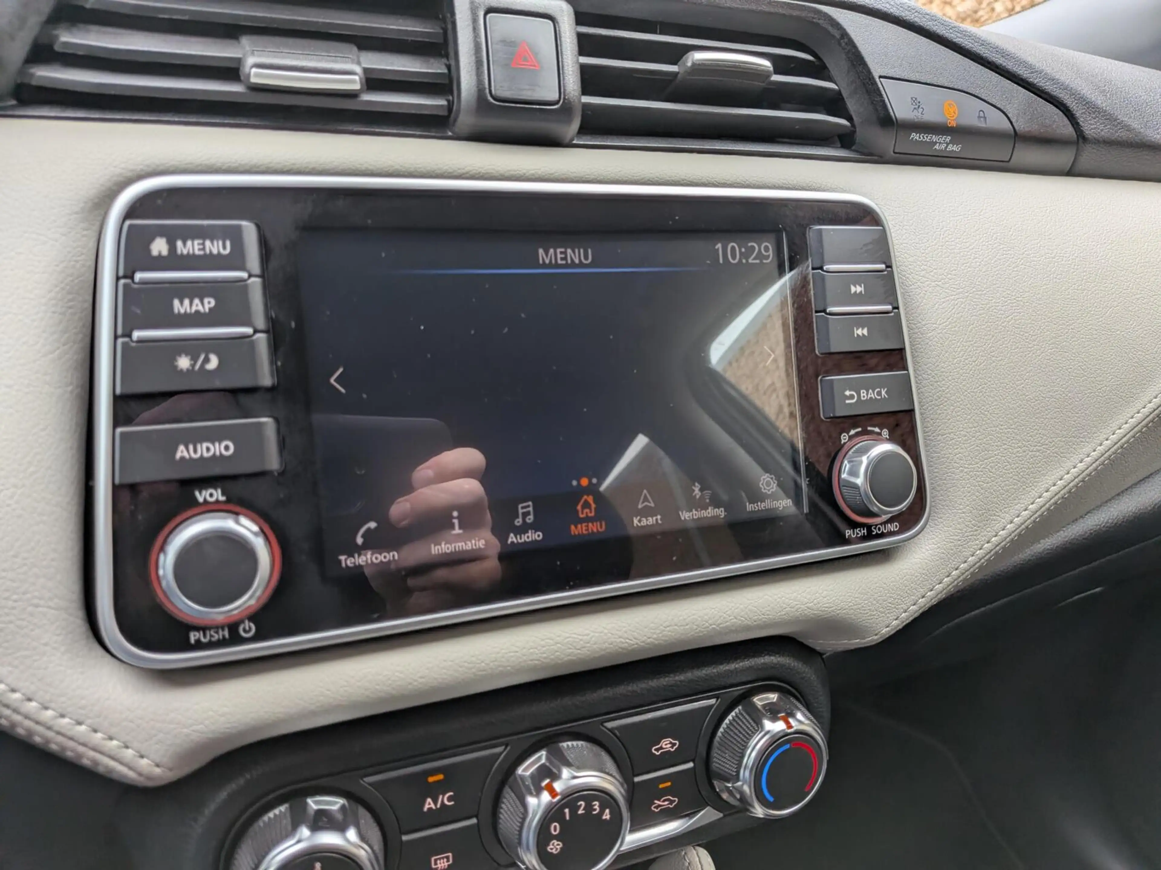 Nissan Micra 1.0 IG-T N-Design — photo 12