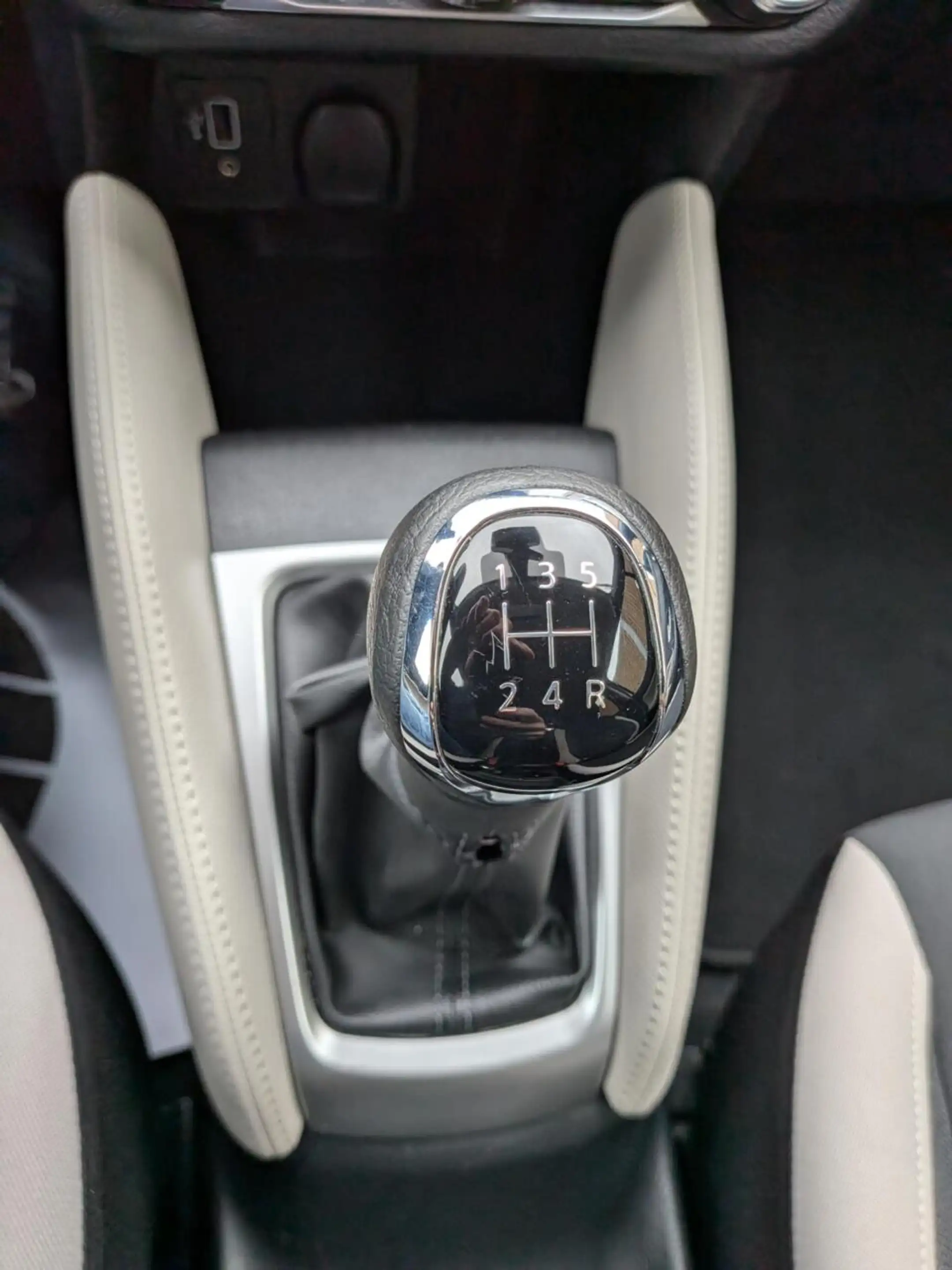 Nissan Micra 1.0 IG-T N-Design — photo 10