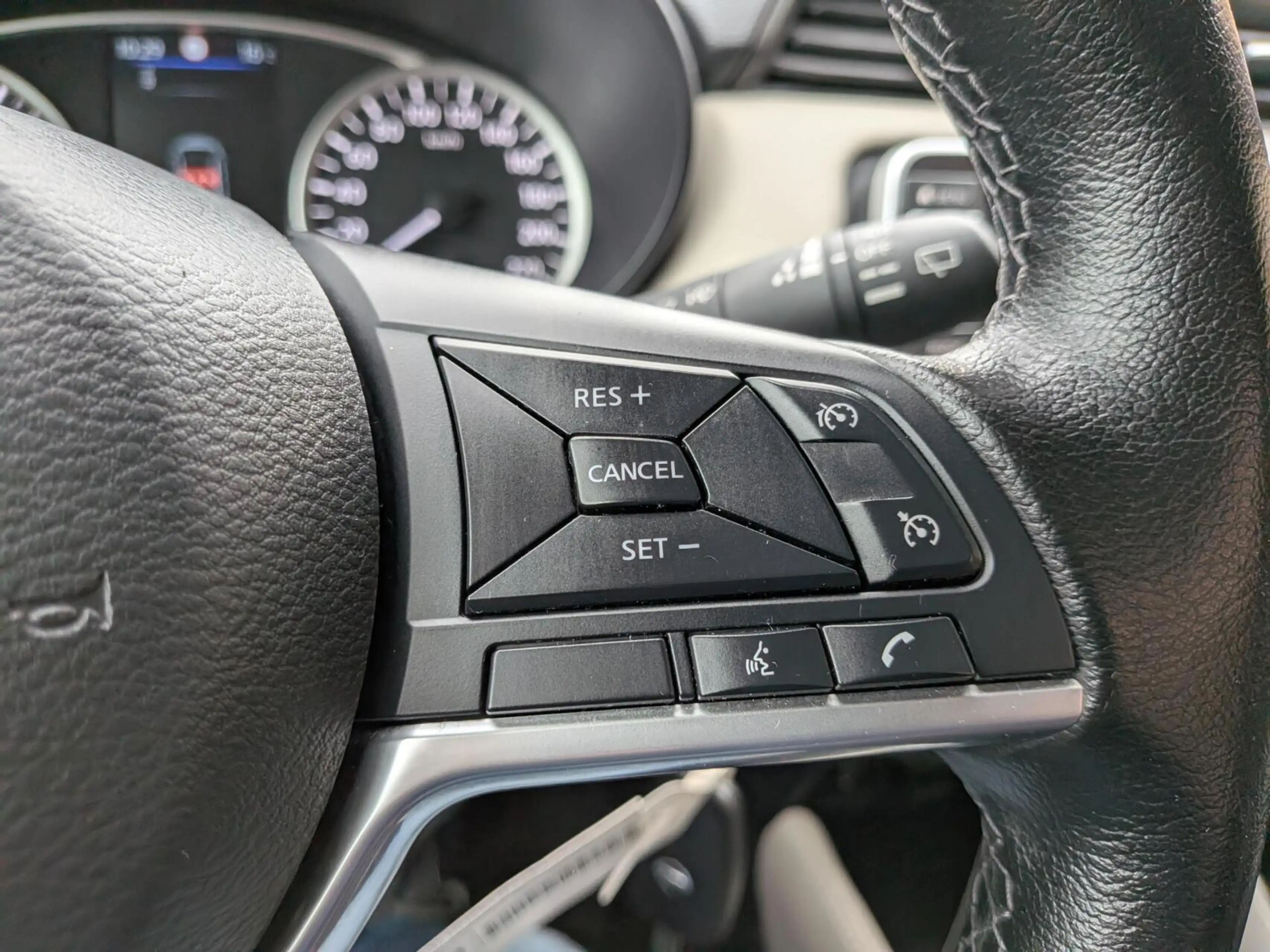 Nissan Micra 1.0 IG-T N-Design — photo 15