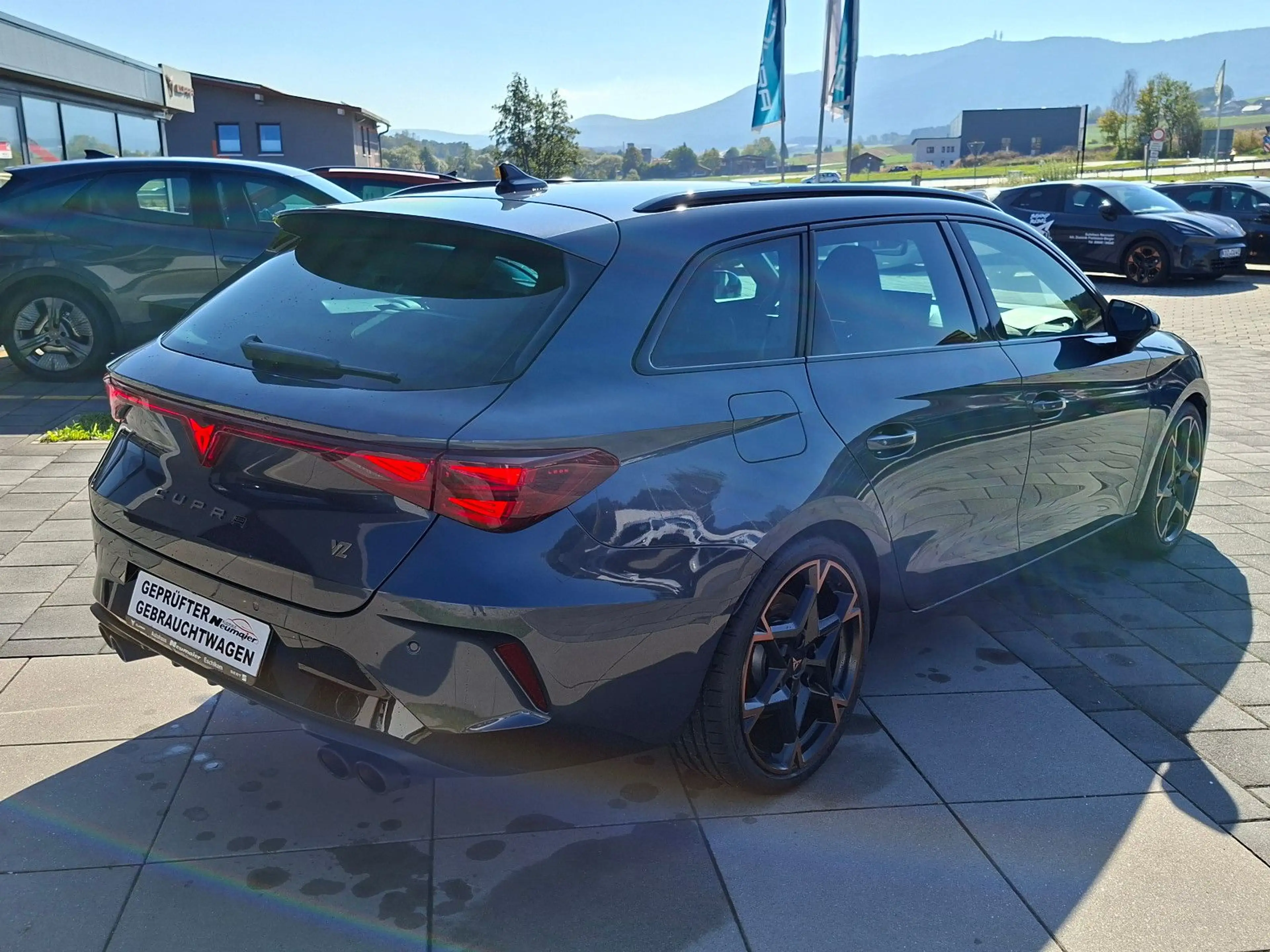 CUPRA Leon SP VZ 2.0TSI 333PS DSG 4x4 *LED*SOUND*NAVI — photo 6