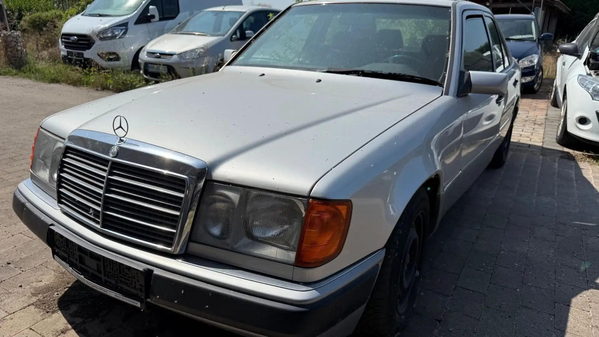 Mercedes-Benz E 220 FESTPREIS Argento - 1