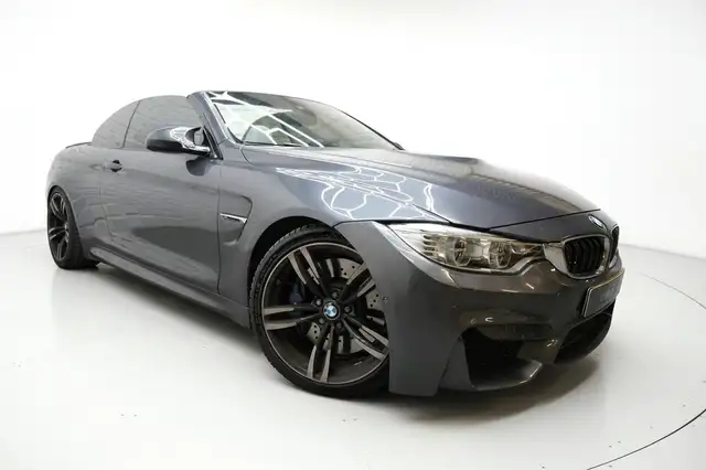 BMW M4 view 10