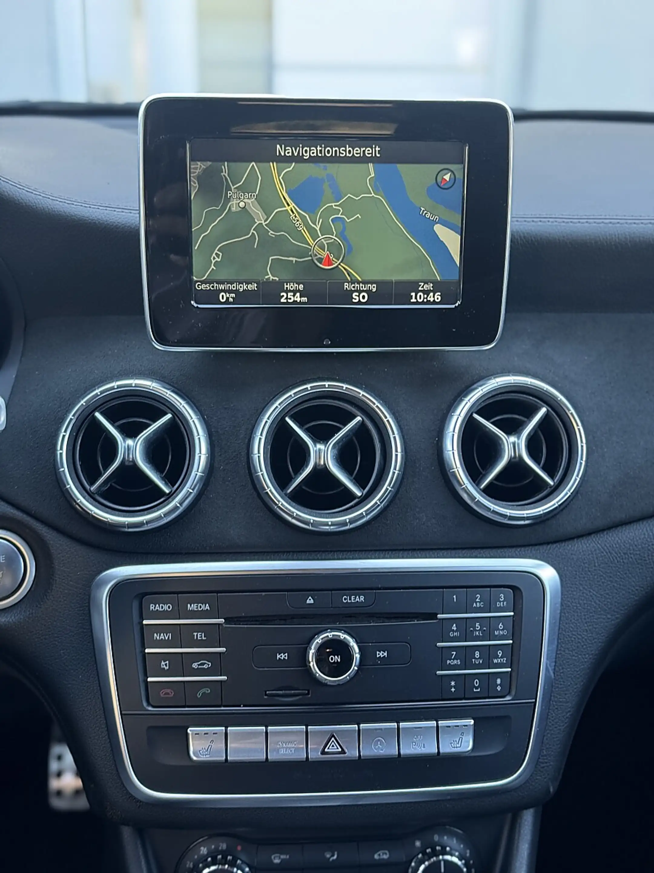 Mercedes-Benz CLA 220 d Aut.*AMG Line* — photo 10