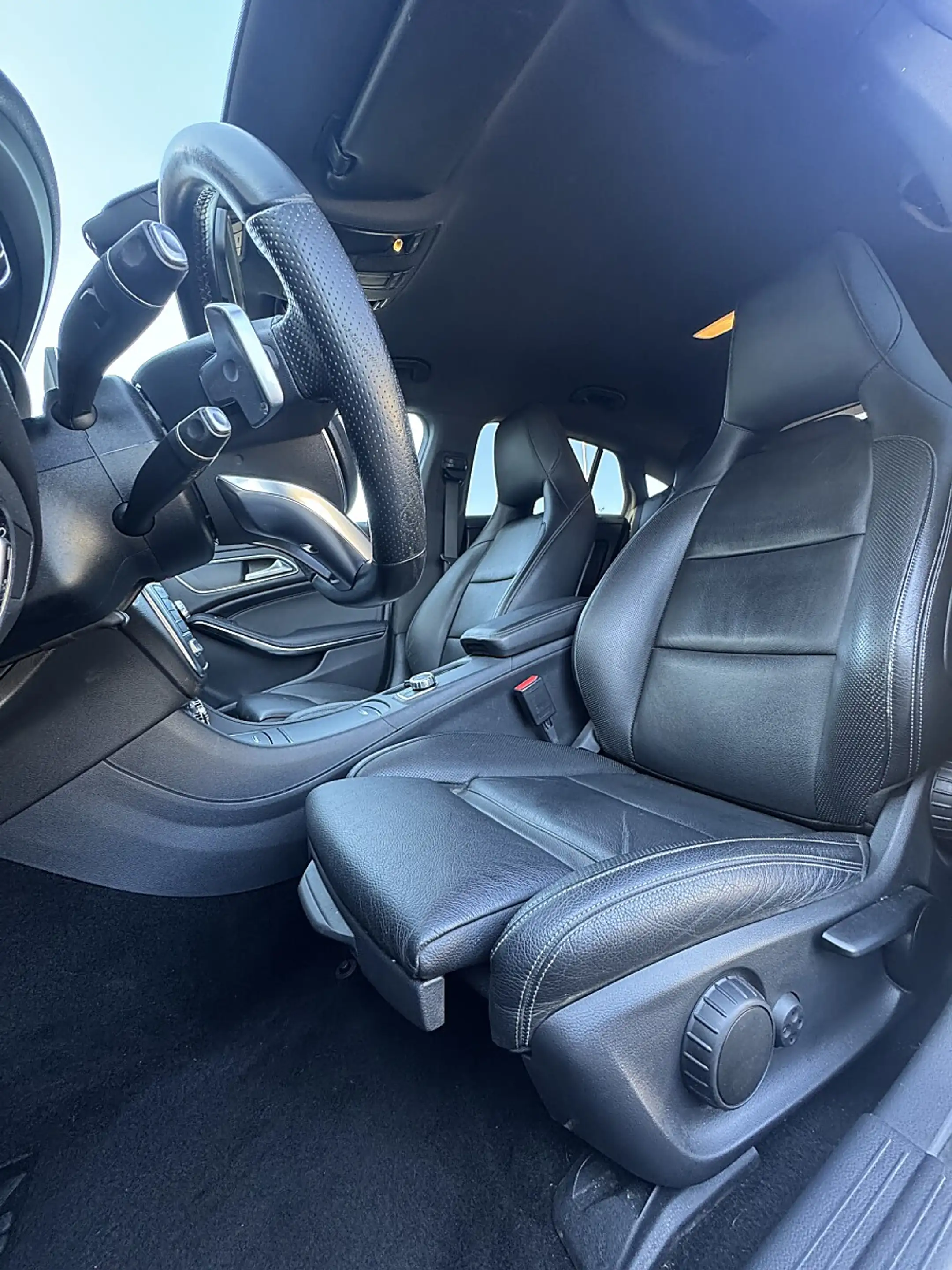 Mercedes-Benz CLA 220 d Aut.*AMG Line* — photo 8