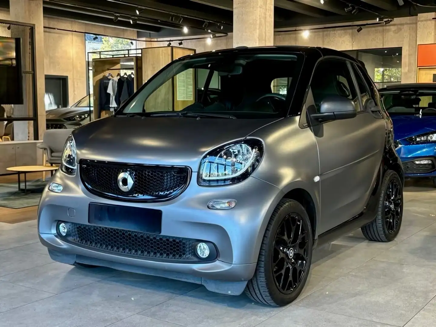 smart forTwo Cabrio*S.passion*Twin*Matt Grau Ufficial 🇩🇪 Gris - 1