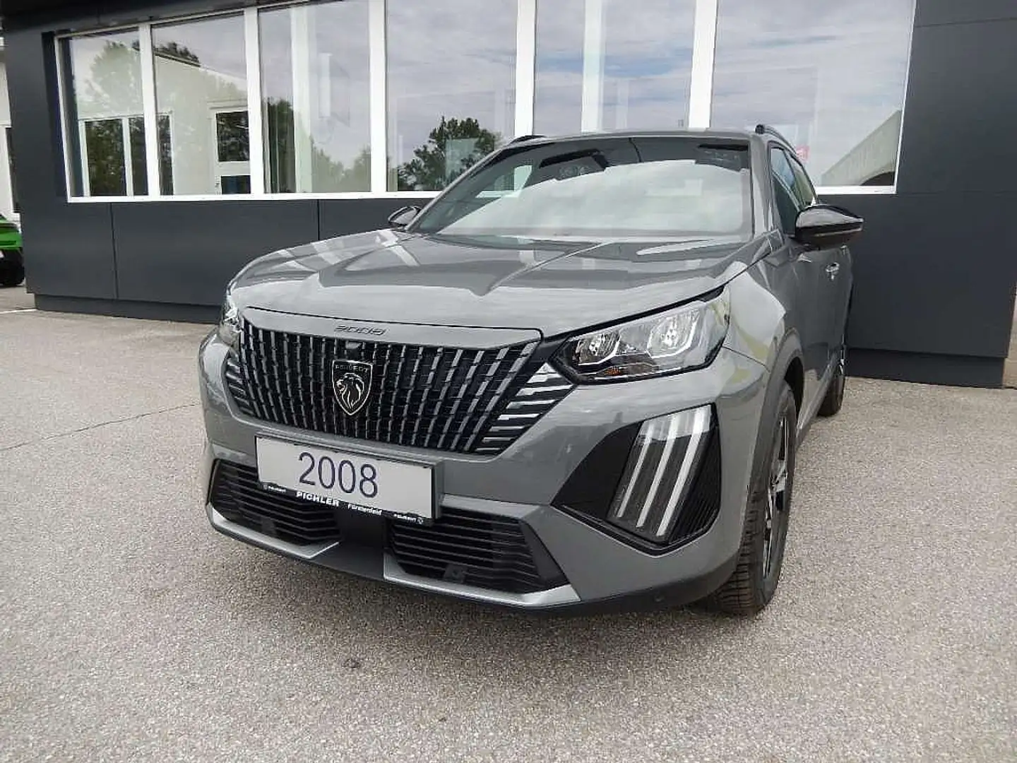 Peugeot 2008 PureTech 100 S&S Allure 6-Gang-Manuell Grau - 1