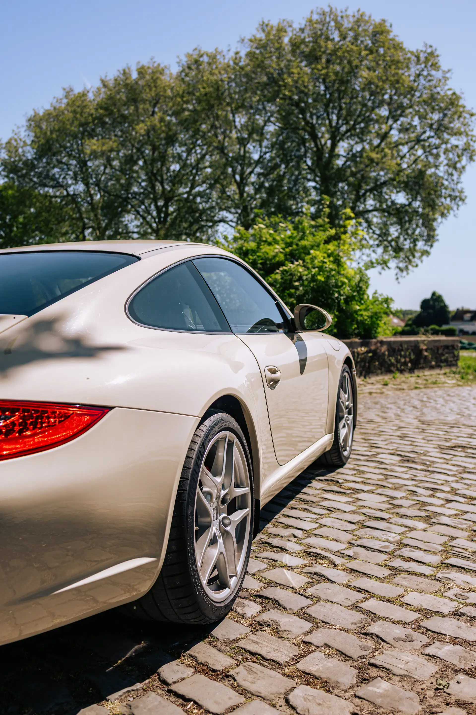 Porsche 997 .2 Carrera S Coupé / Low mileage / First paint / Full History — photo 7