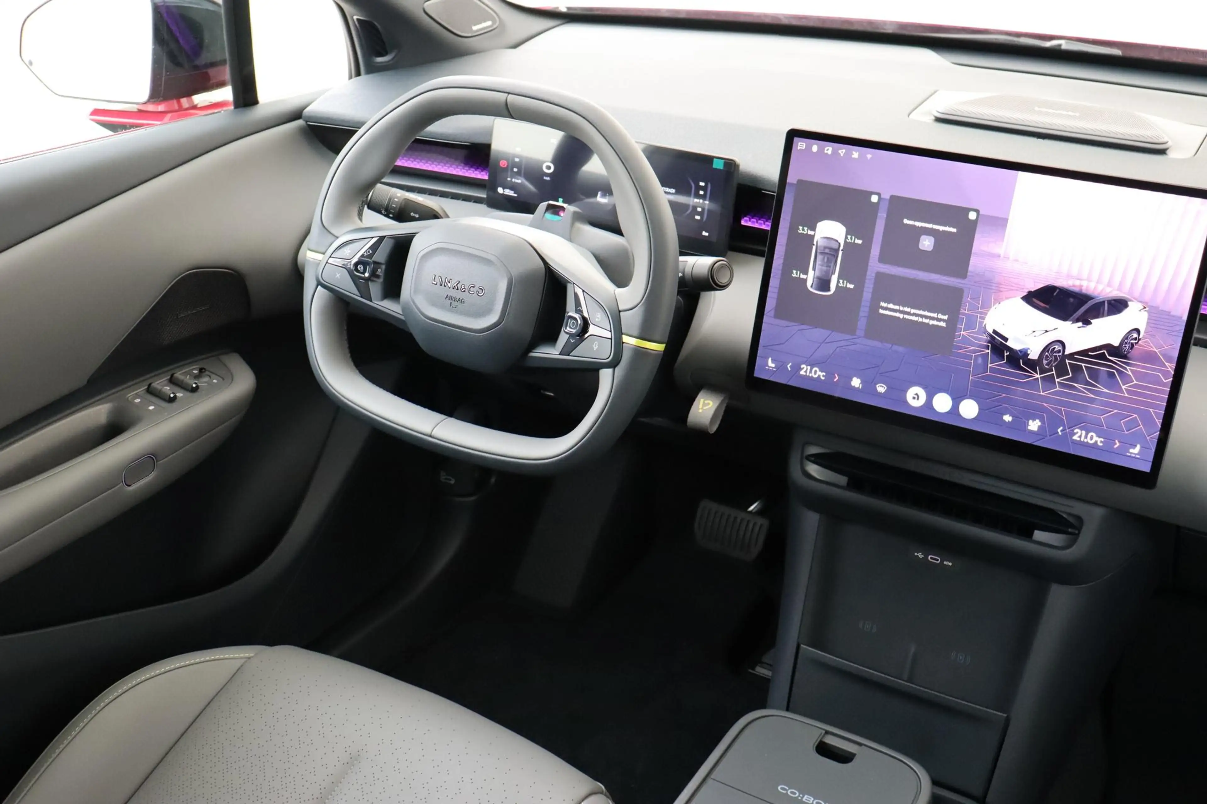 Lynk & Co 02 MORE 66 kWh -PANO.DAK|HARMAN/KARDON|360°CAM|ELEK.S — photo 6