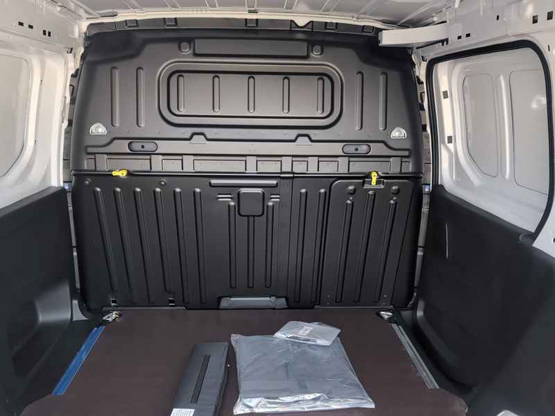 Citroen Berlingo Kasten 1.5 BlueHDi 100 FAP L1H1 Navi — photo 8