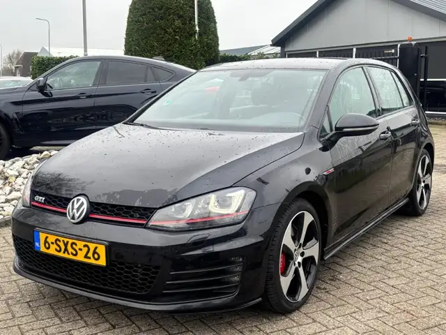 Volkswagen Golf GTI 7 2.0 Performance 230PK 5-Deurs 2014 Zwart NL Auto