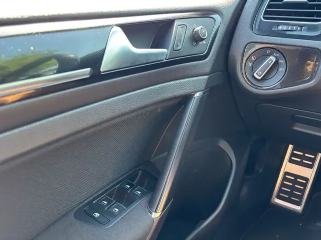 Volkswagen Golf view 15