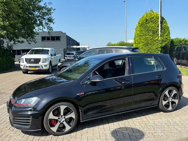 Volkswagen Golf view 7